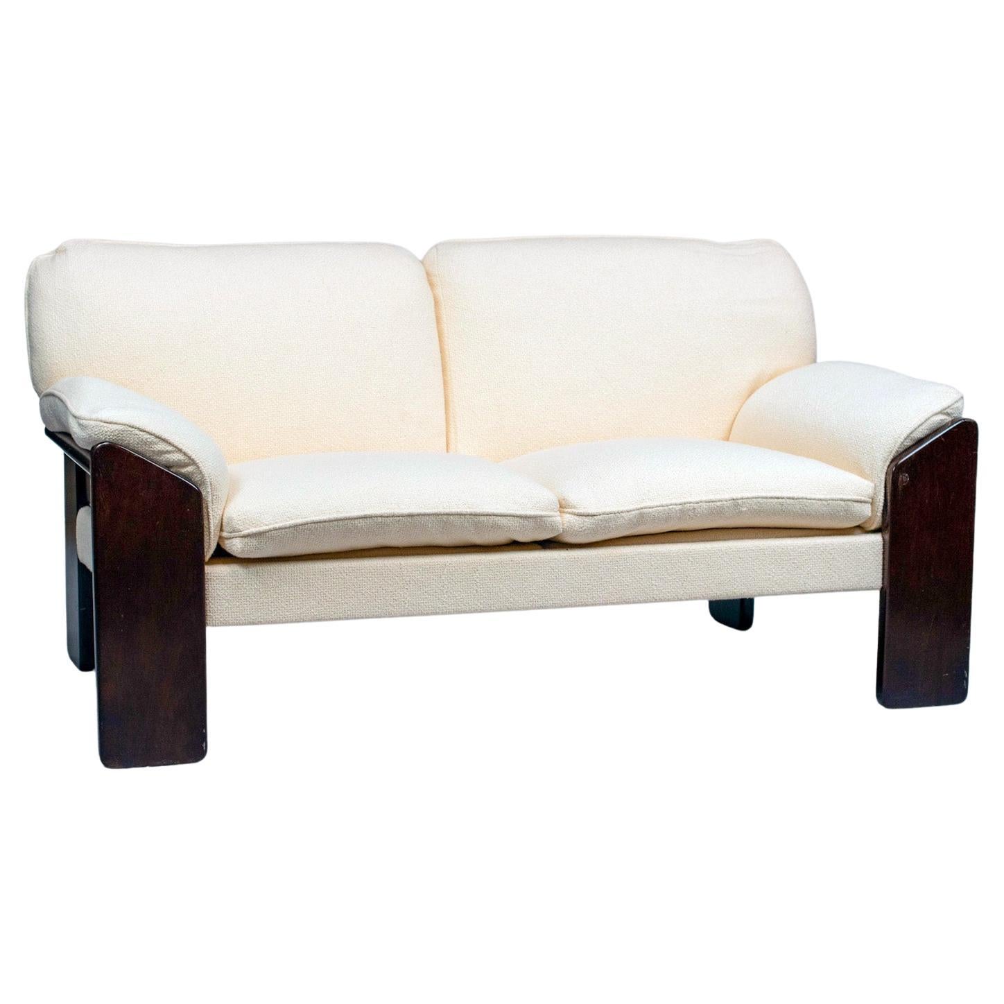 Jean Gillon, 2-Sitzer-Sofa, um 1970. Probel Label