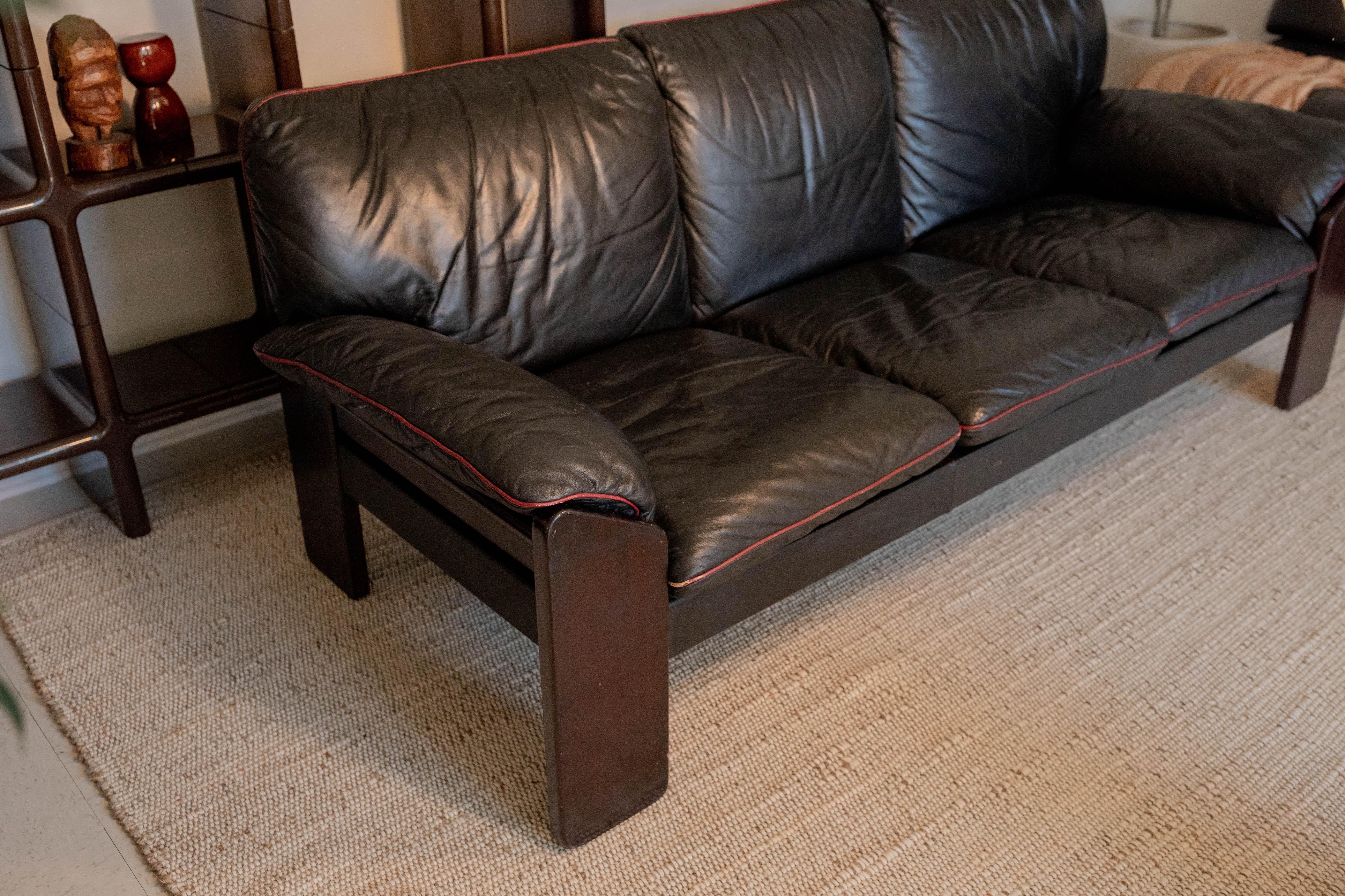 Jean Gillon for Probel Leather and Brazilian Rosewood Sofa, c. 1970, Signed In Good Condition For Sale In Los Angeles, CA
