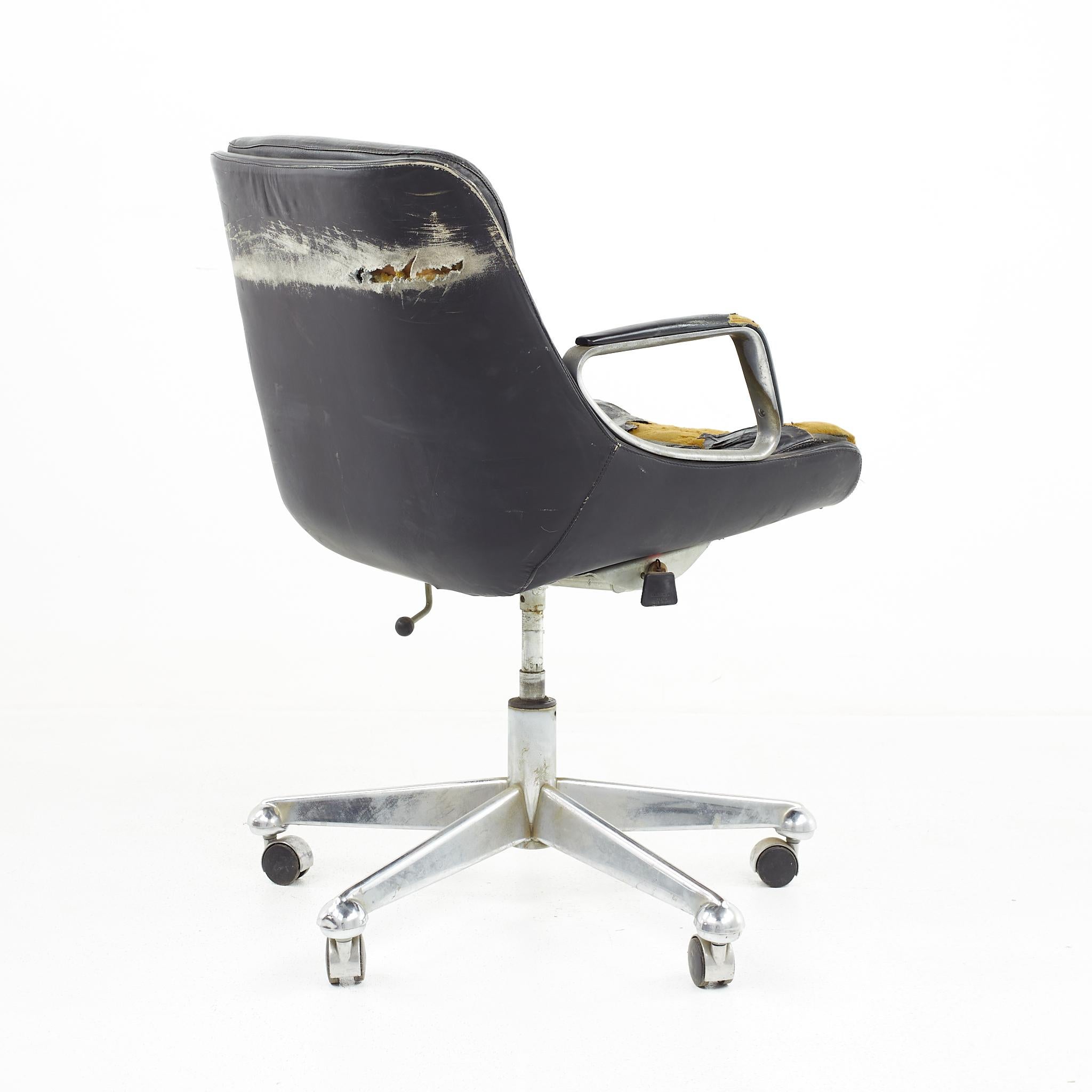 Brazilian Jean Gillon Mid Century Desk Chair For Sale