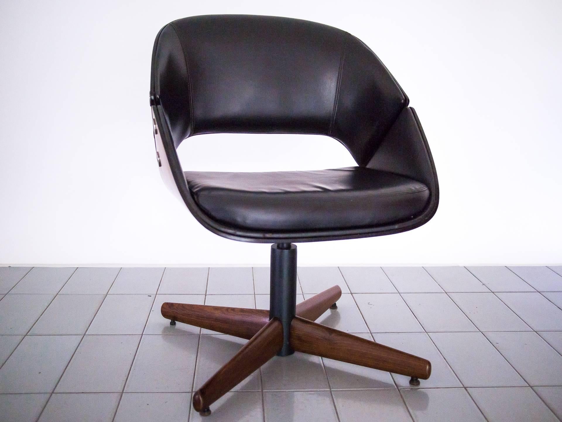 Jean Gillon Office Chair in Louro Preto Wood and Iron, Brazil, Late 1960s 8