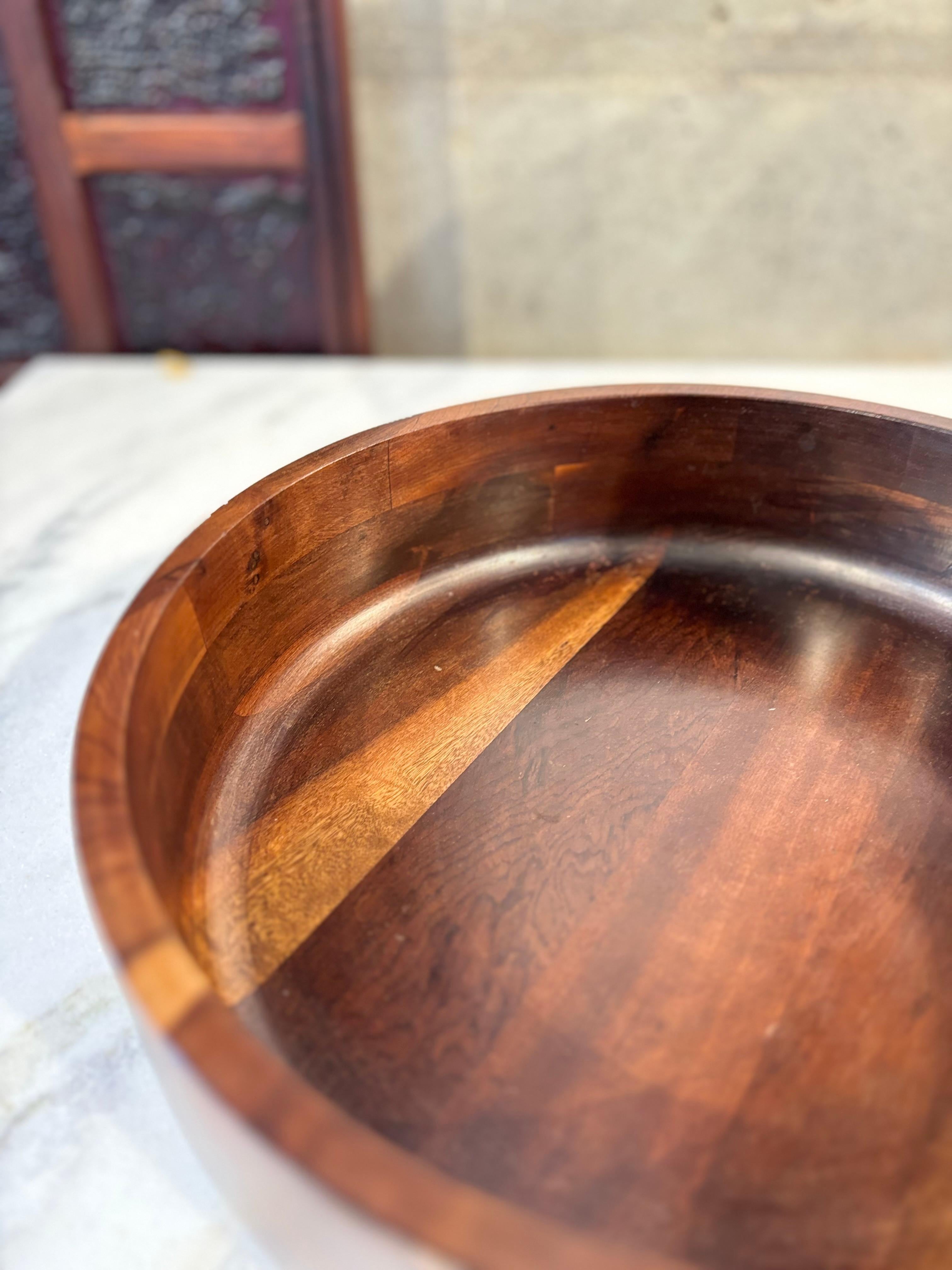 Mid-Century Modern Jean Gillon plate For Sale