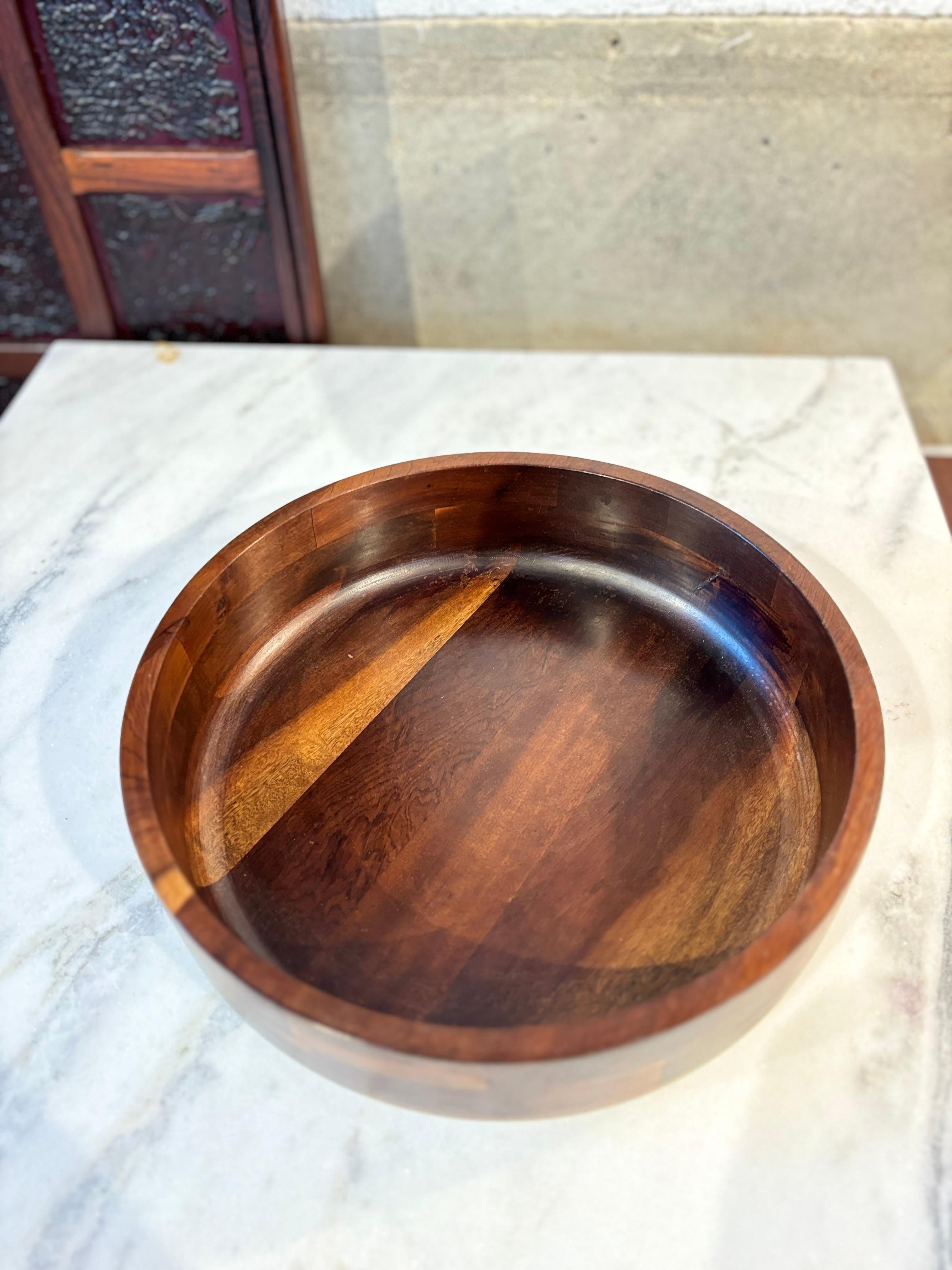 Imbuia Jean Gillon plate For Sale