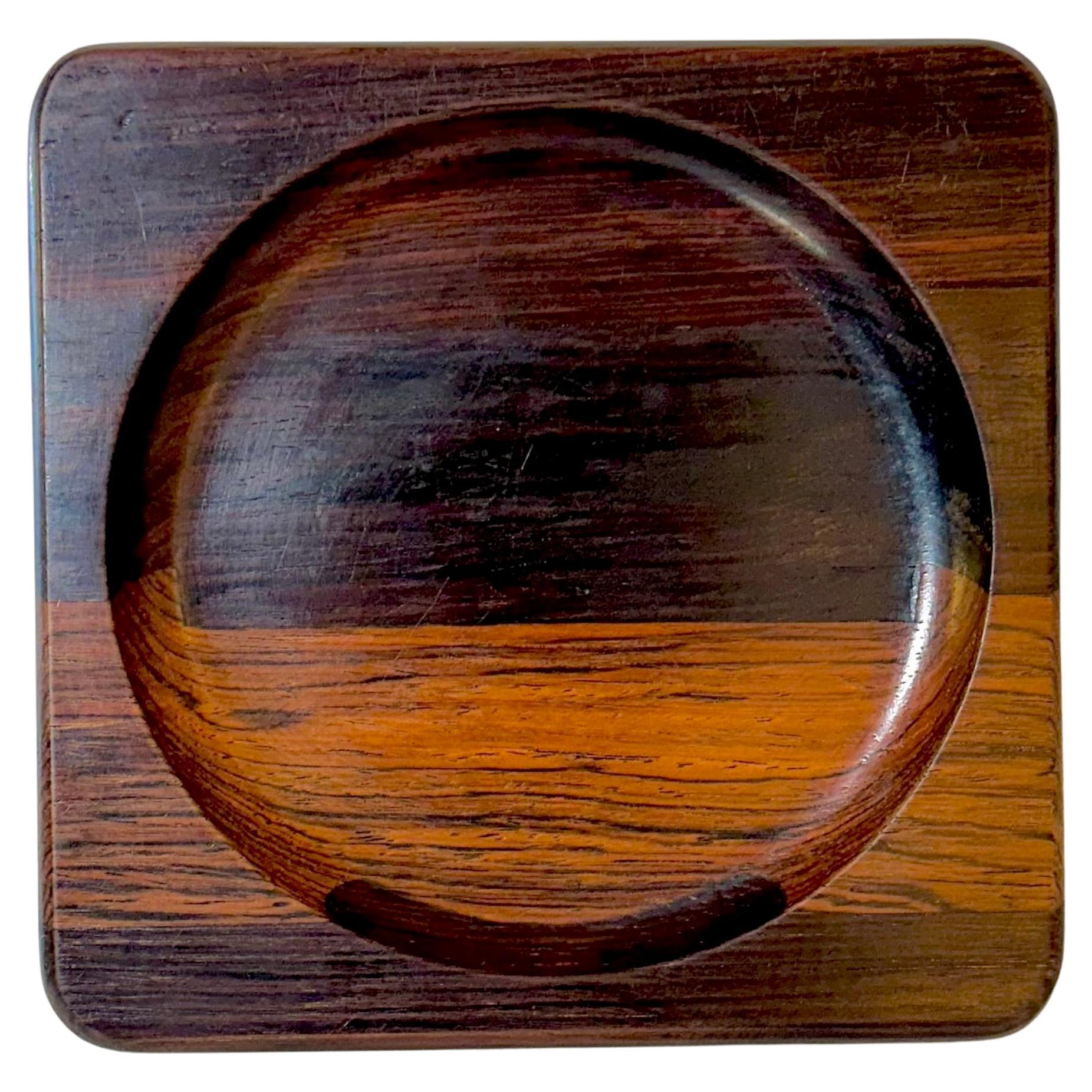 Jean Gillon. Set of 4 square trays, c. 1960 For Sale