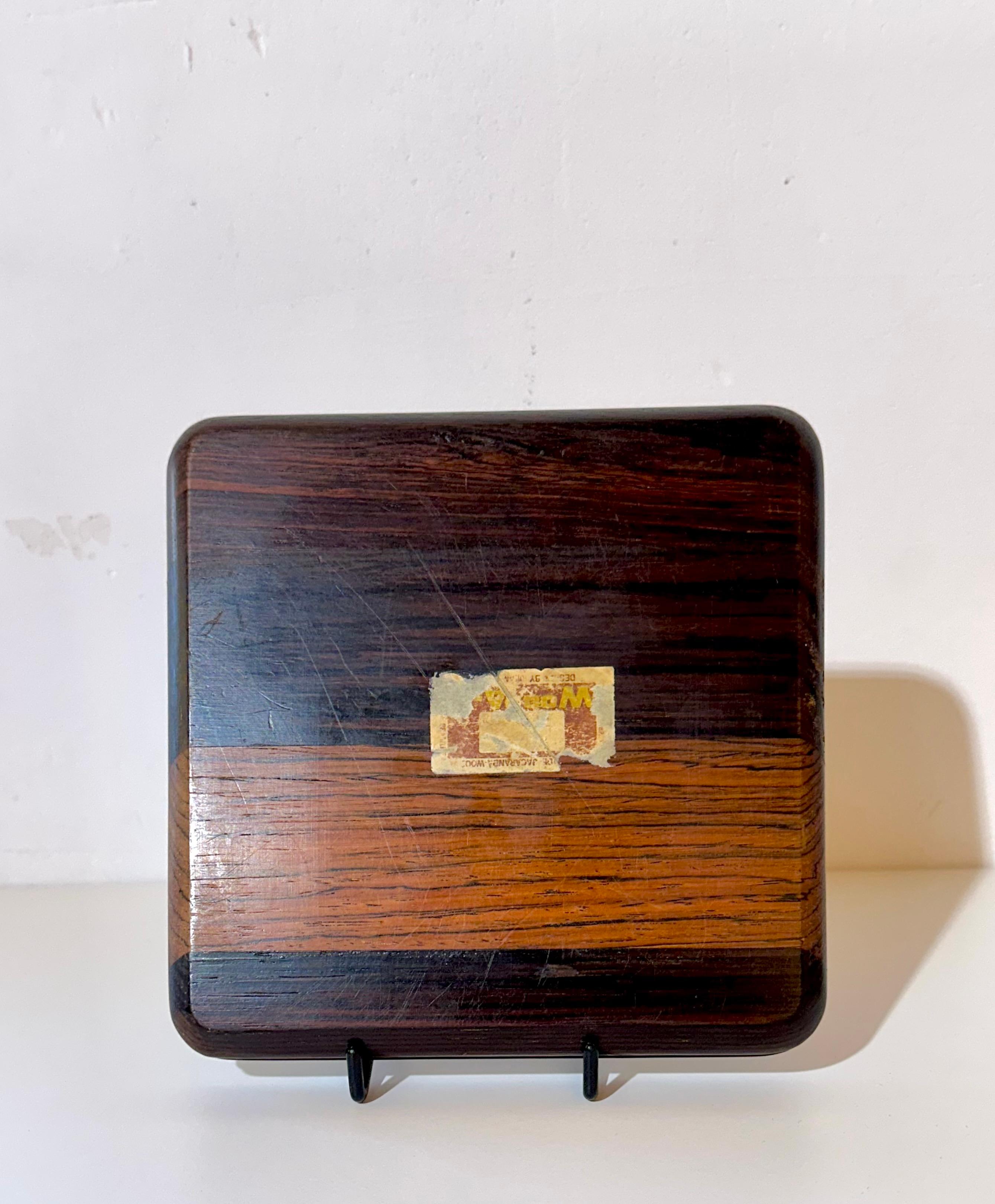 Mid-Century Modern Jean Gillon. Suite of 4 square trays, c. 1960 For Sale