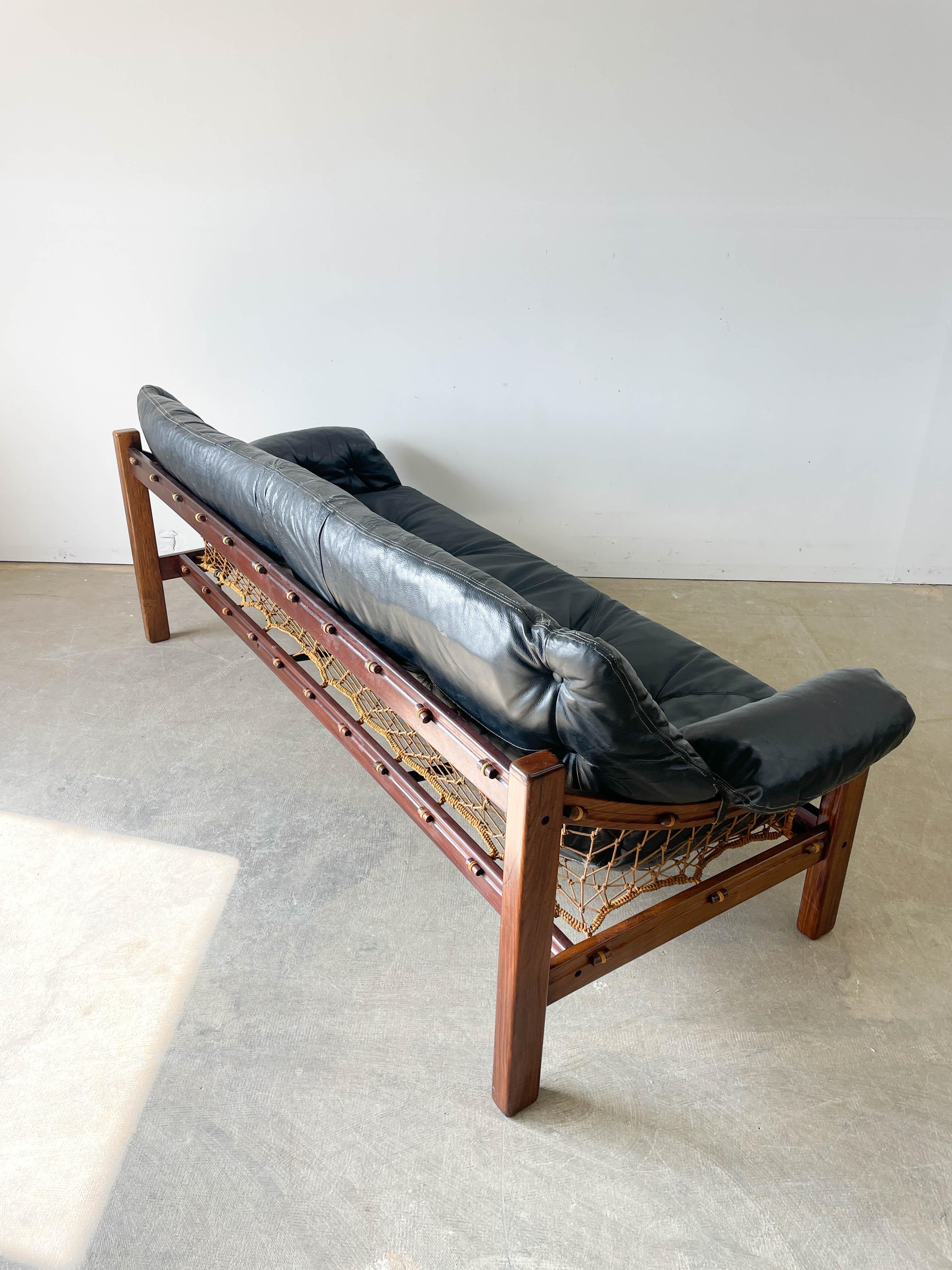 Jean Gillon Tijuca / Amazonas Leather and Rosewood sofa for Italma 4