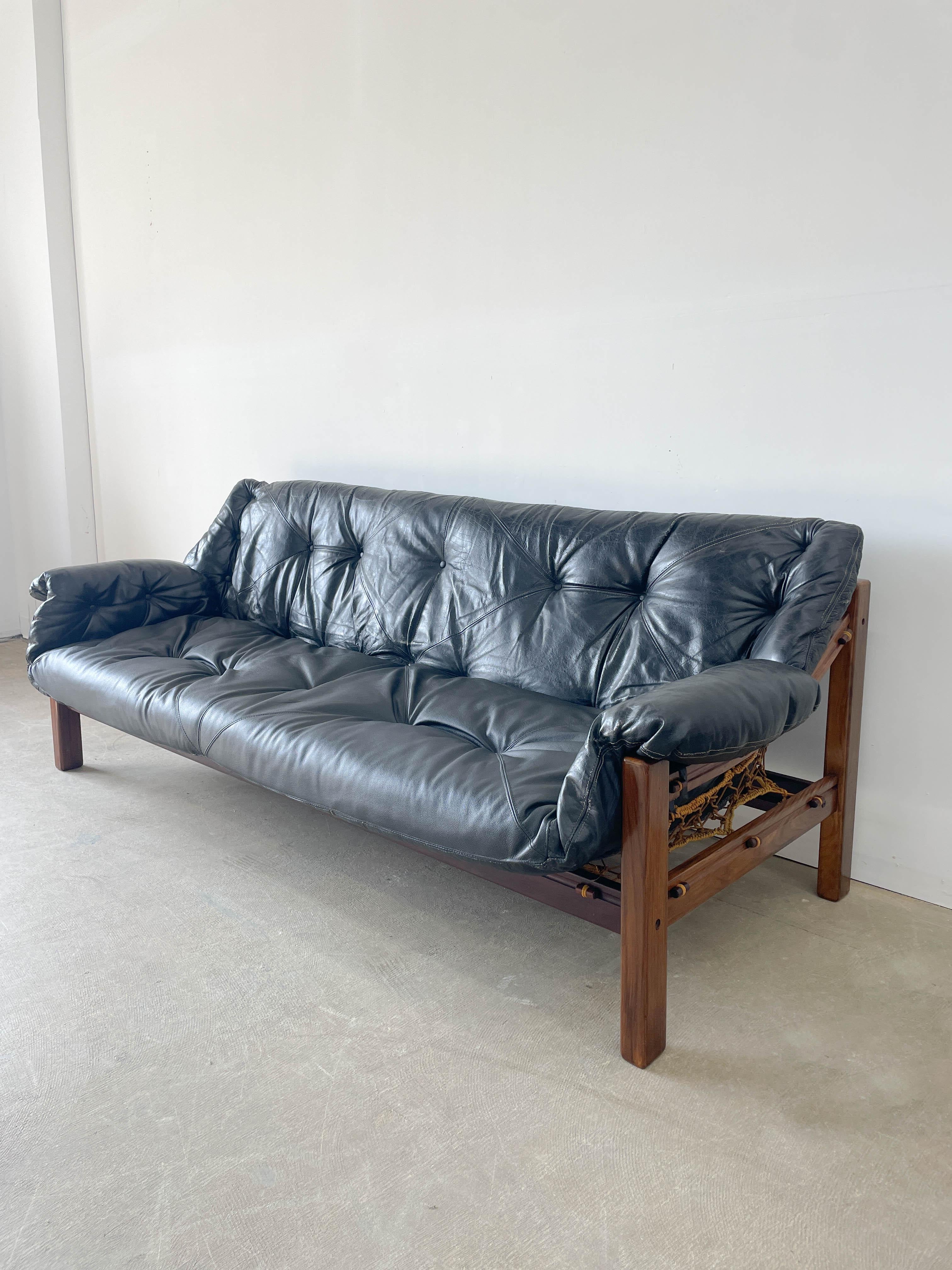 20th Century Jean Gillon Tijuca / Amazonas Leather and Rosewood sofa for Italma