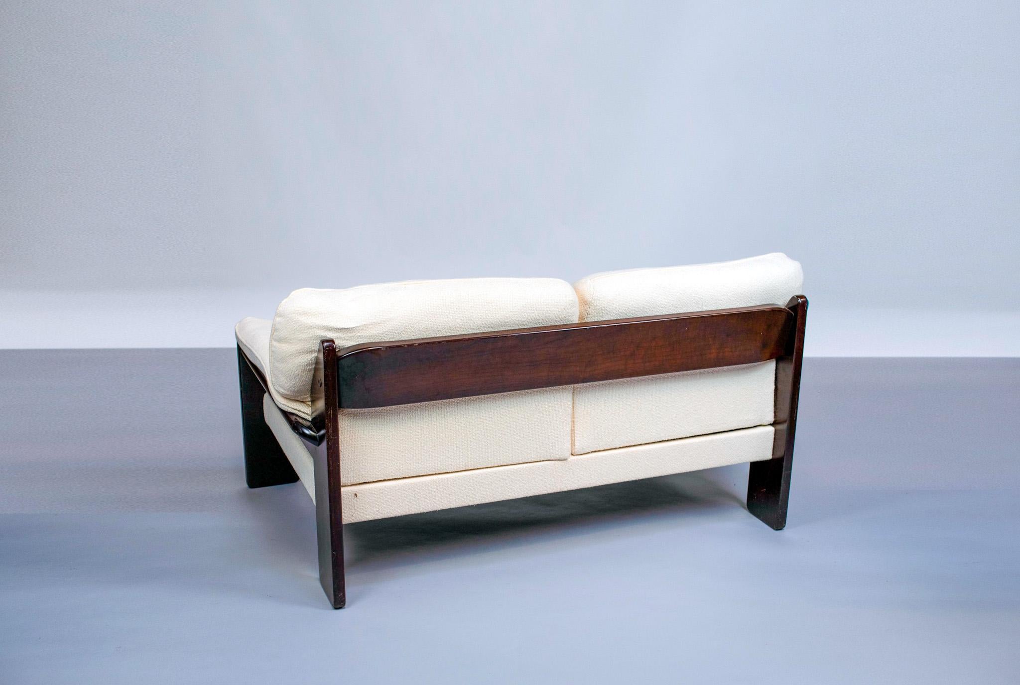 Brésilien Jean Gillon, Canapé à deux places, c. 1970, c. 1970. Probel Label en vente