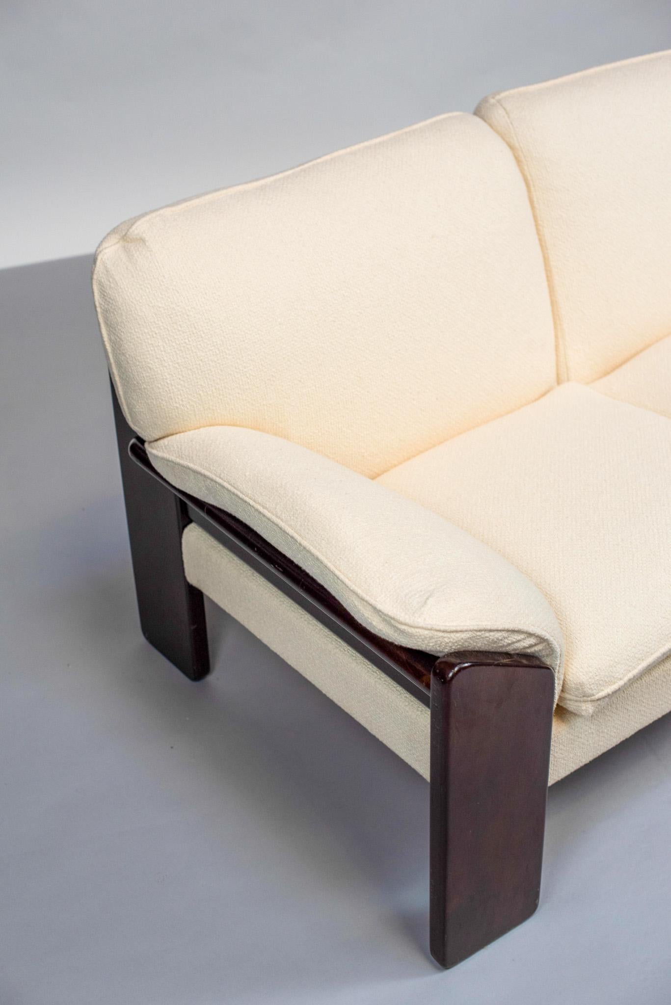 Jean Gillon, Canapé à deux places, c. 1970, c. 1970. Probel Label Bon état - En vente à PARIS, FR
