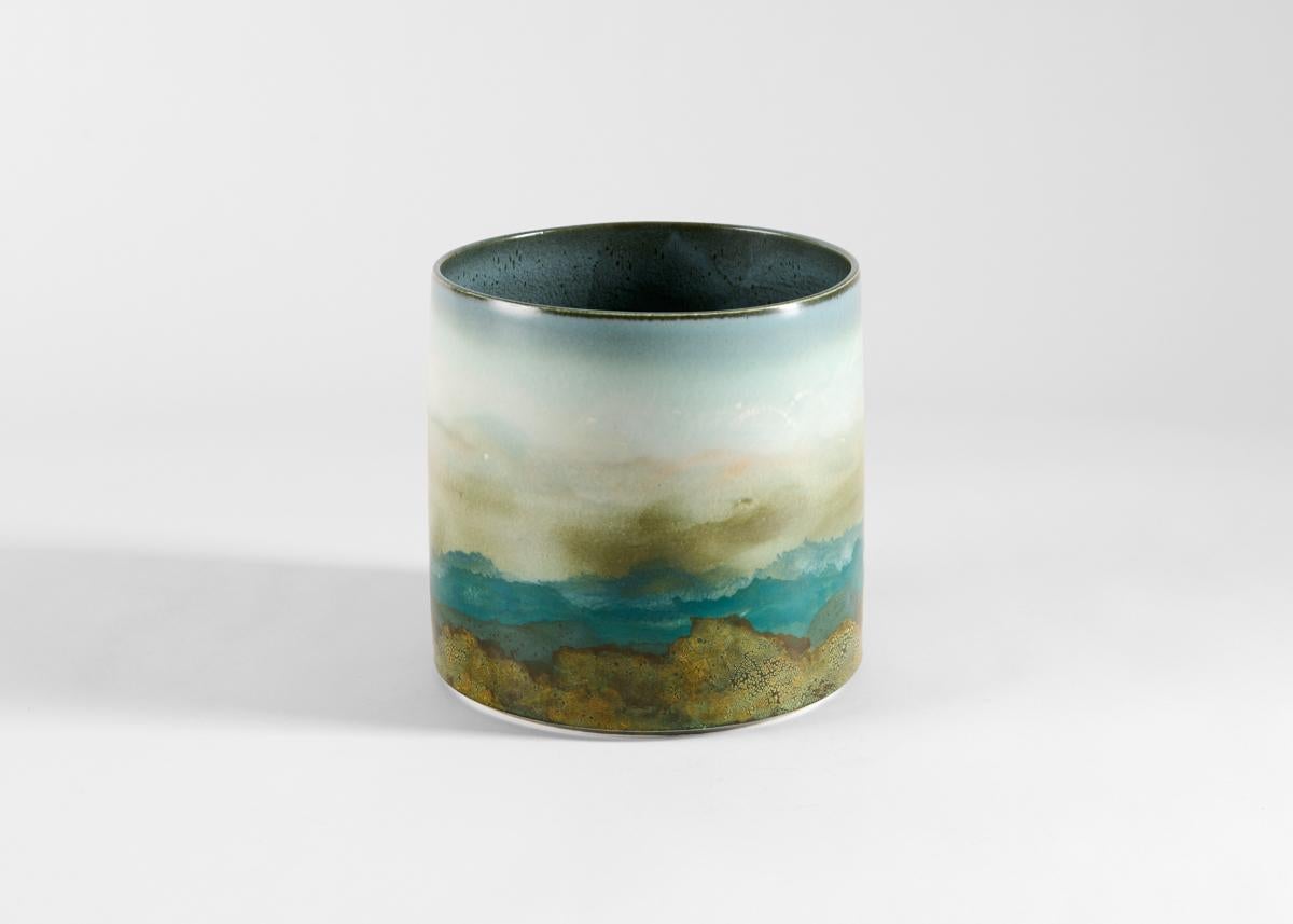 Jean Girel, Mar tempestuoso, jarrón cilíndrico, vidriado azul y verde, Francia, 2021 en Bueno estado para la venta en New York, NY