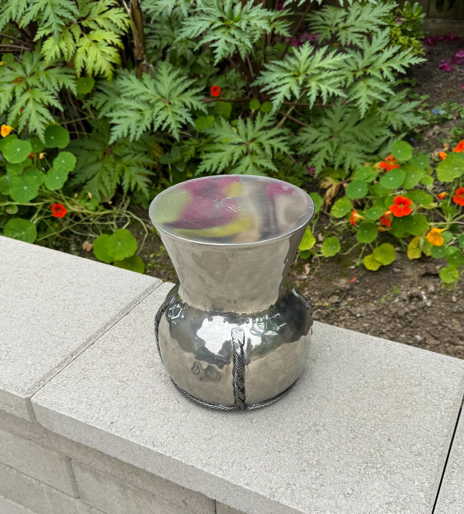 Jean Goardere Hammered Pewter Champagne Cooler, France c.1970 For Sale 4
