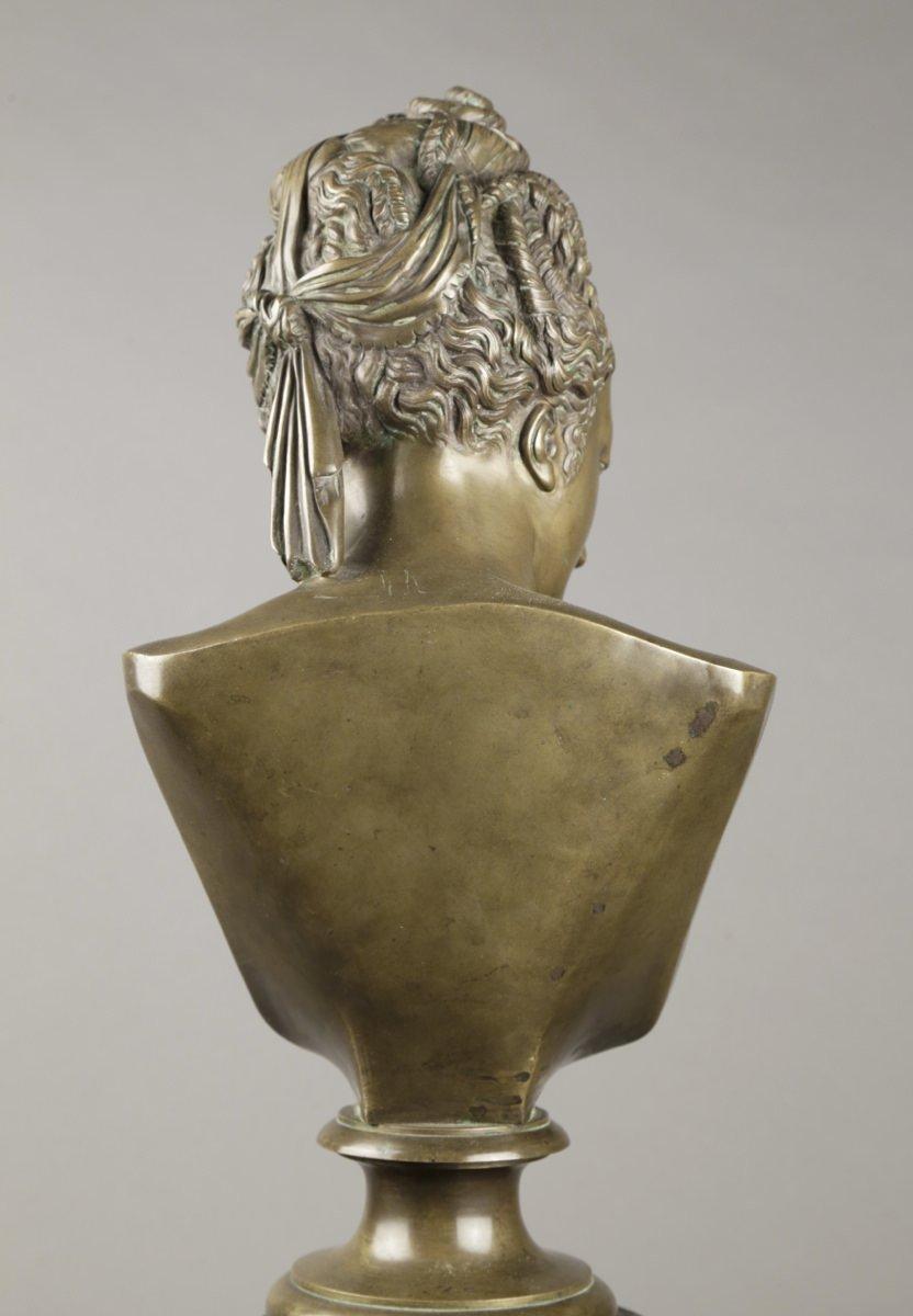 Large Bronze Bust Sculpture of Diane de Poitiers, 18th Century For Sale 2