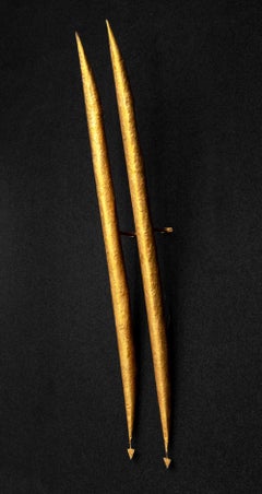 Pareja de apliques de metal dorado Jean-Jacques Argueyrolles