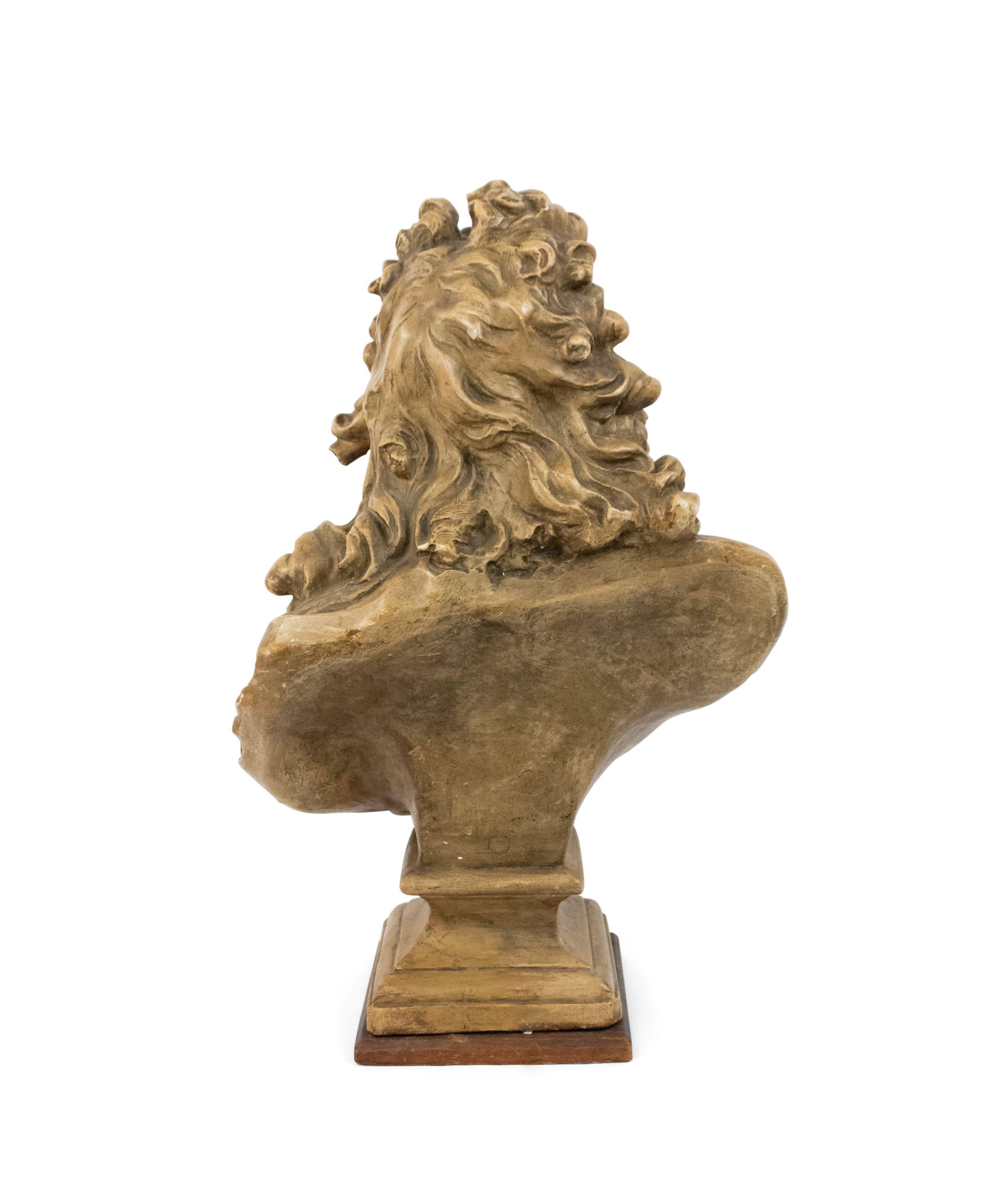 Busto di nobile di Jacques Caffieri In condizioni buone in vendita a Queens, NY