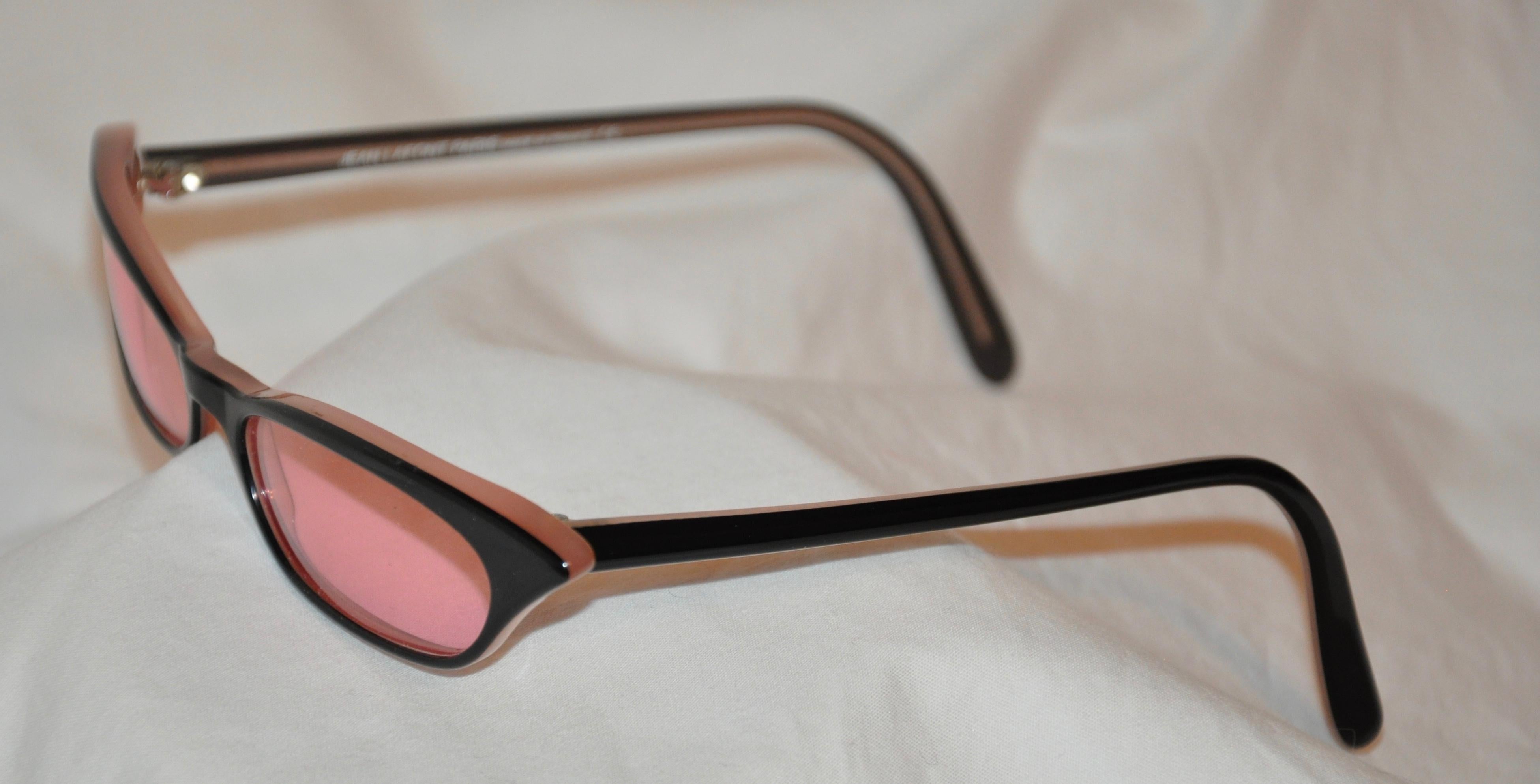 Jean Lafont Black & Rose Lucite 'Cat-Eye'-Styled with Rose Lens Frames In Good Condition For Sale In New York, NY