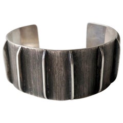 Jean Lasnier Bracelet à manchette en argent sterling oxydé de San Francisco Moderniste