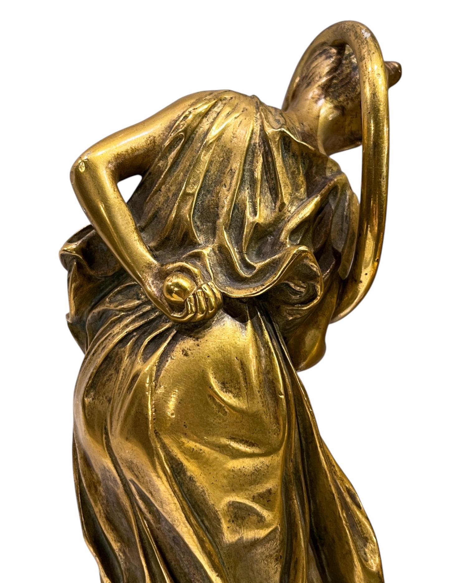 Jean-Léon Léon  La Danseuse au Cerceau - Statue en bronze doré d'une danseuse de cerceaux en vente 1