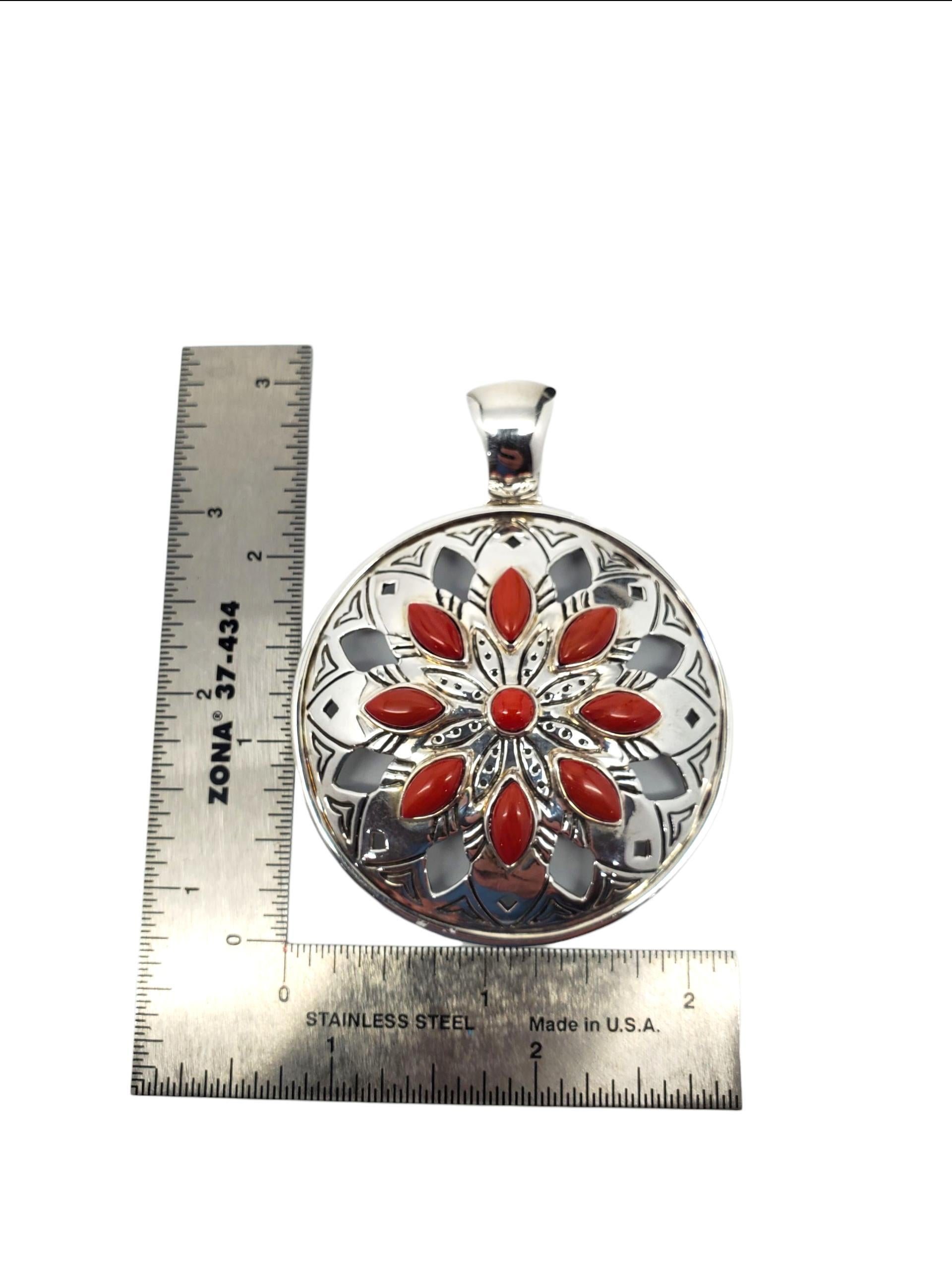 Jean Lin - Ciondolo con cupola floreale in corallo rosso in argento Sterling # 23749 in vendita 2