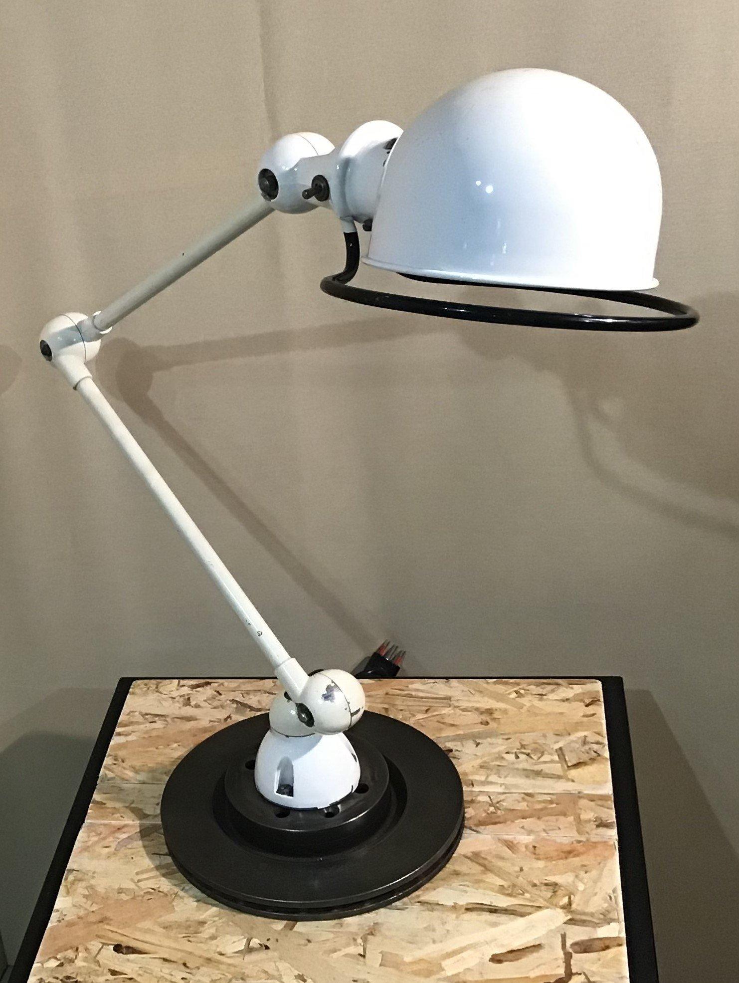 tischlampe mit beweglichen armen