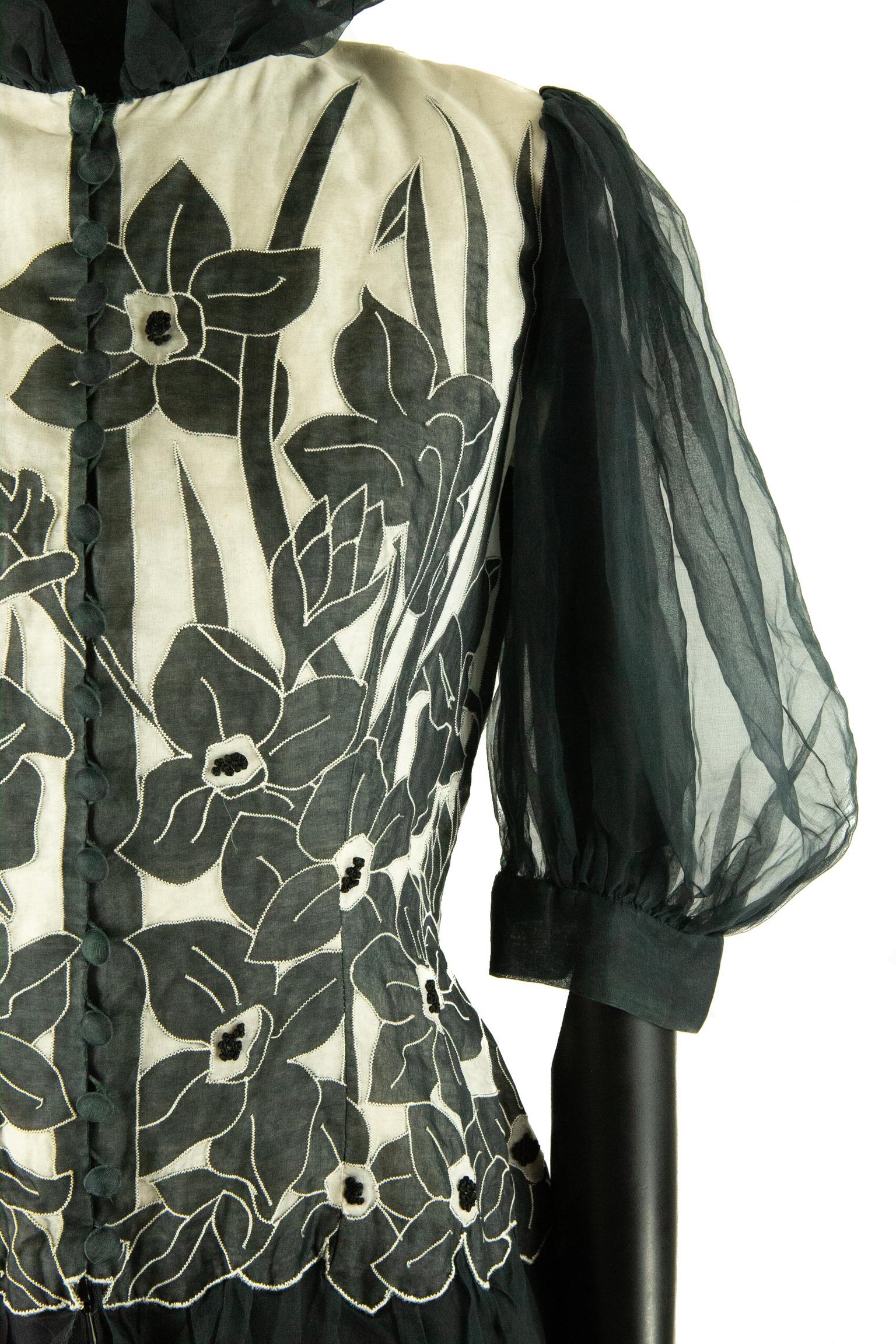 Jean-Louis Scherrer Couture Black Organza Drop Waist Dress with Floral Applique For Sale 2