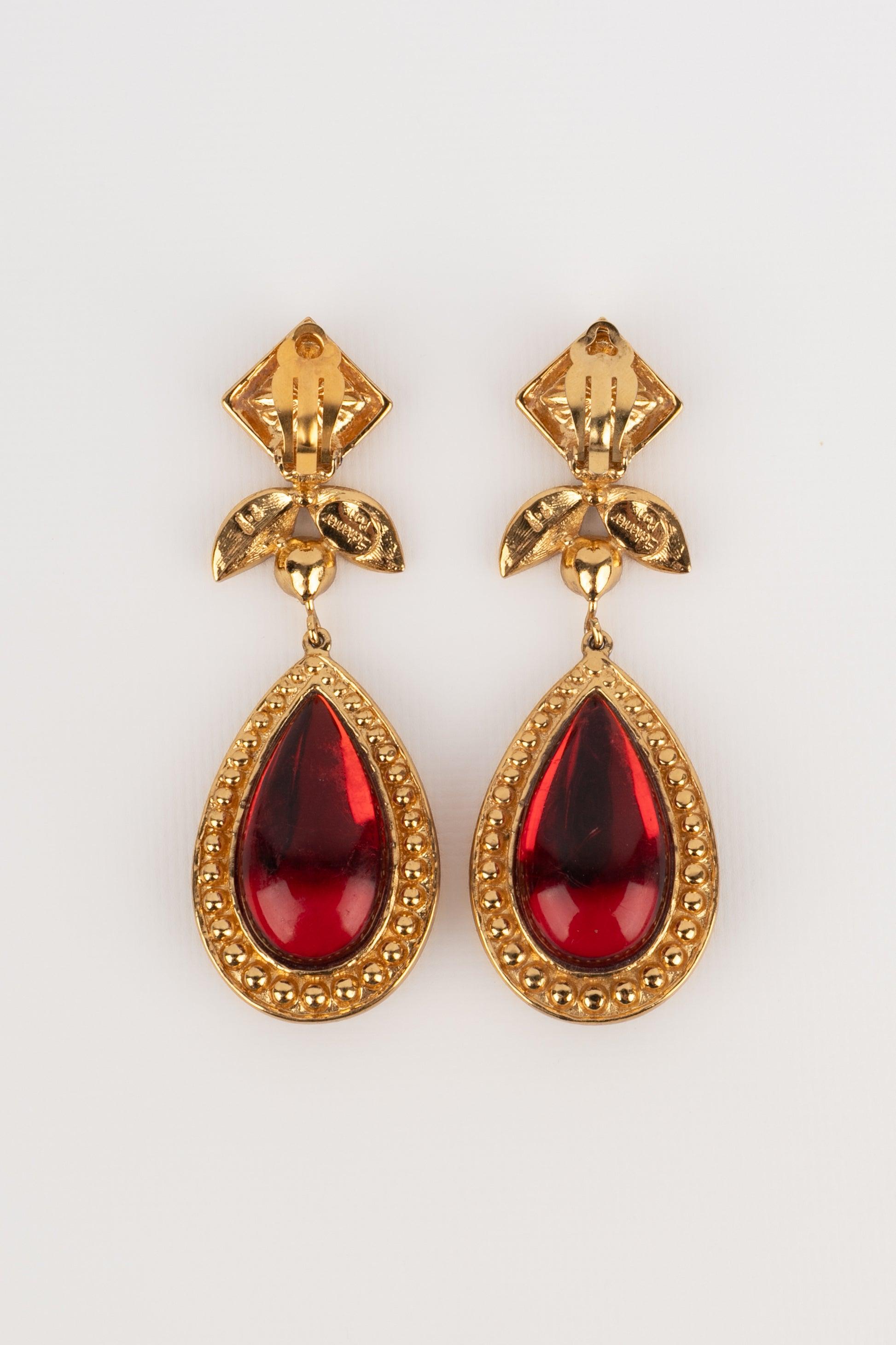 Jean-Louis Scherrer Earrings with Rhinestones and Red Resin In Excellent Condition For Sale In SAINT-OUEN-SUR-SEINE, FR