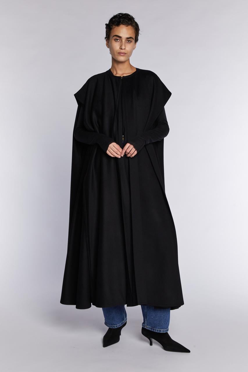 Jean-Louis Scherrer Haute Couture Cape 1970s In Excellent Condition For Sale In London, GB