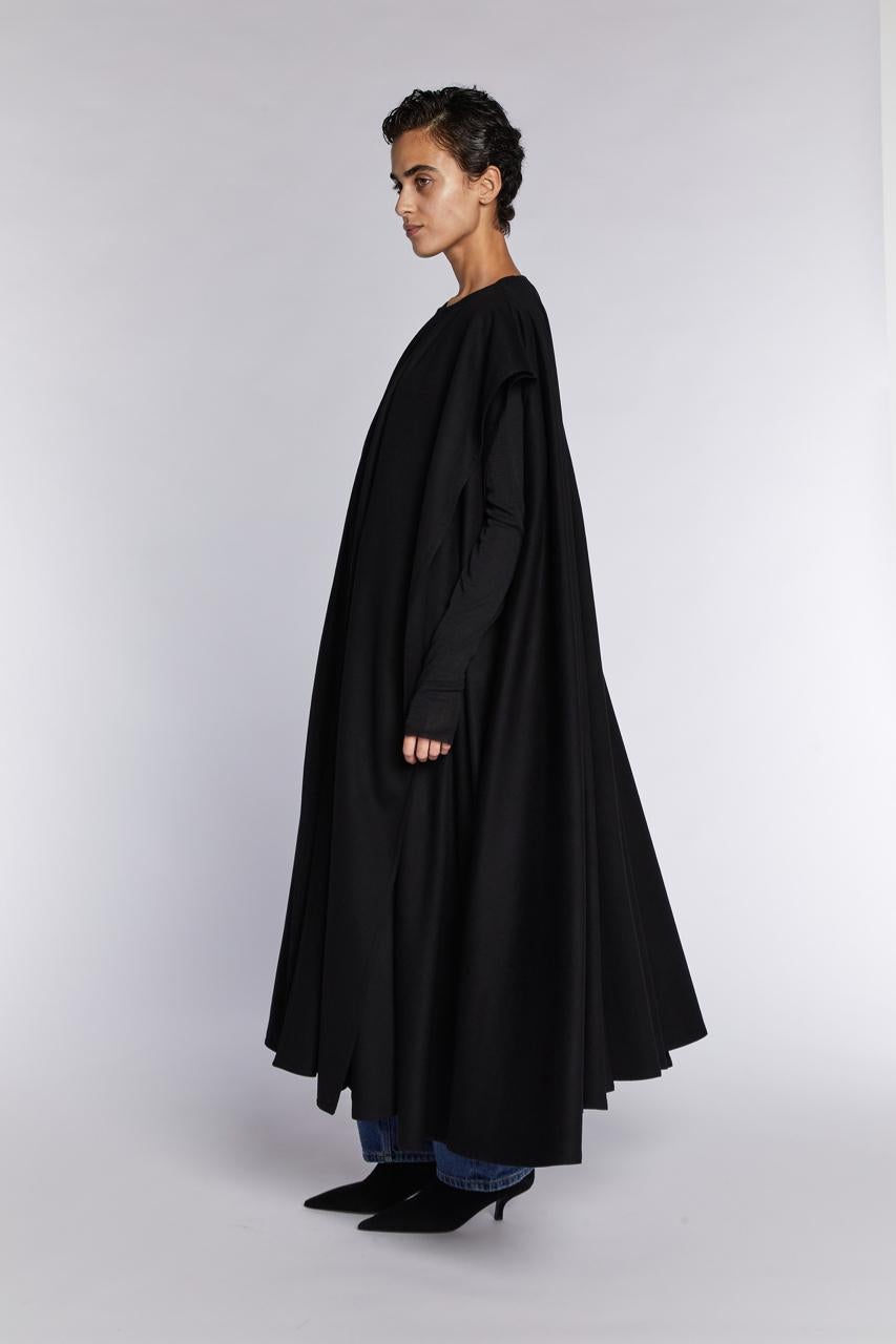 Women's Jean-Louis Scherrer Haute Couture Cape 1970s For Sale