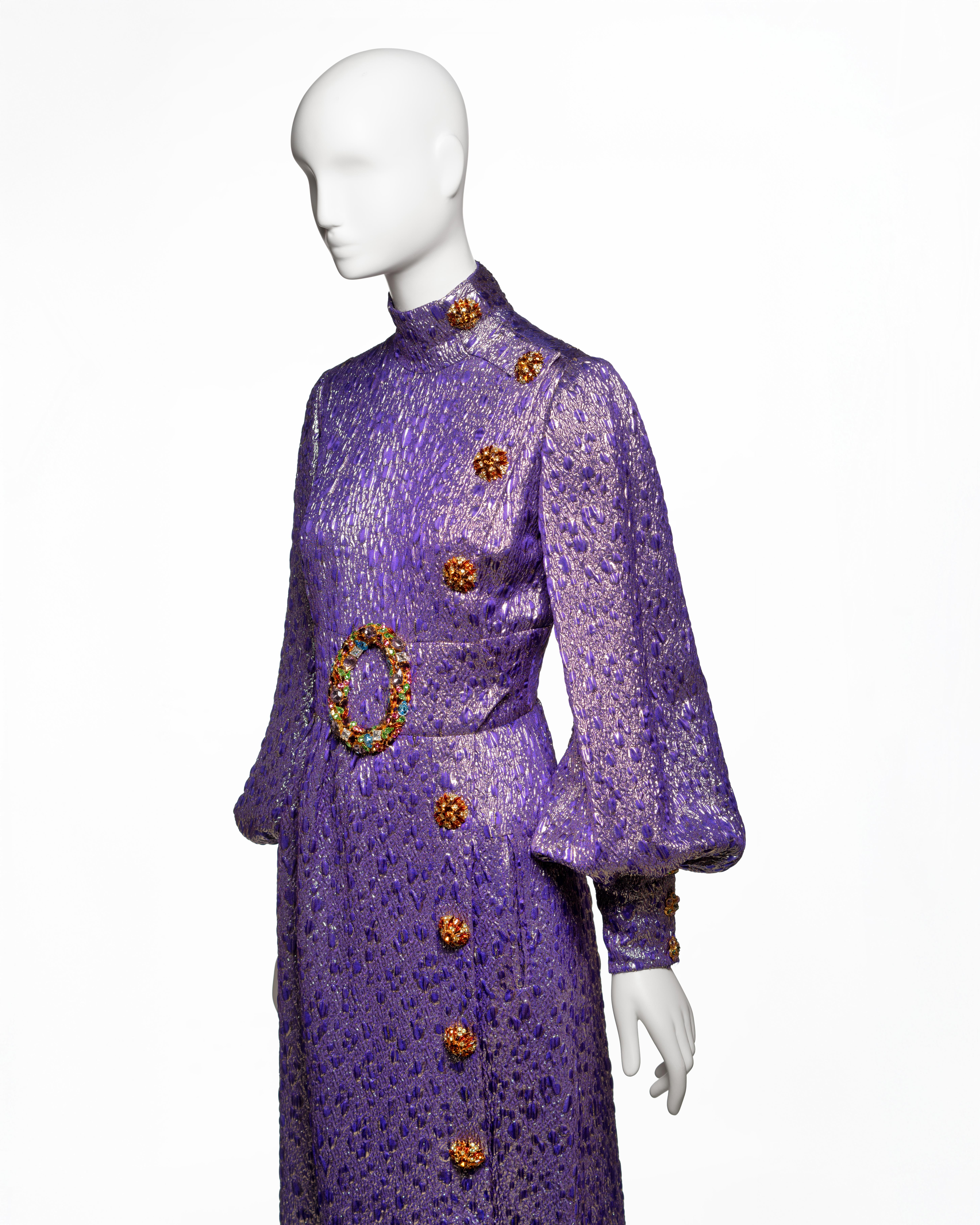 Jean-Louis Scherrer Vestido de alta costura de brocado de lúrex púrpura, FW 2005 en venta 7