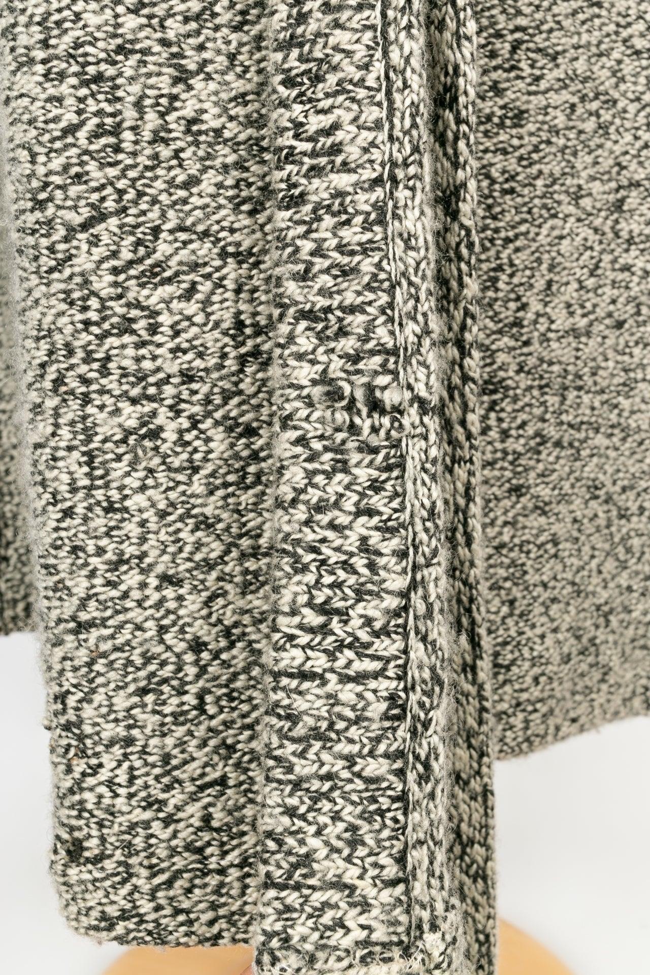 Jean-Louis Scherrer Long Coat in Black and Beige Wool, Size 40FR For Sale 6