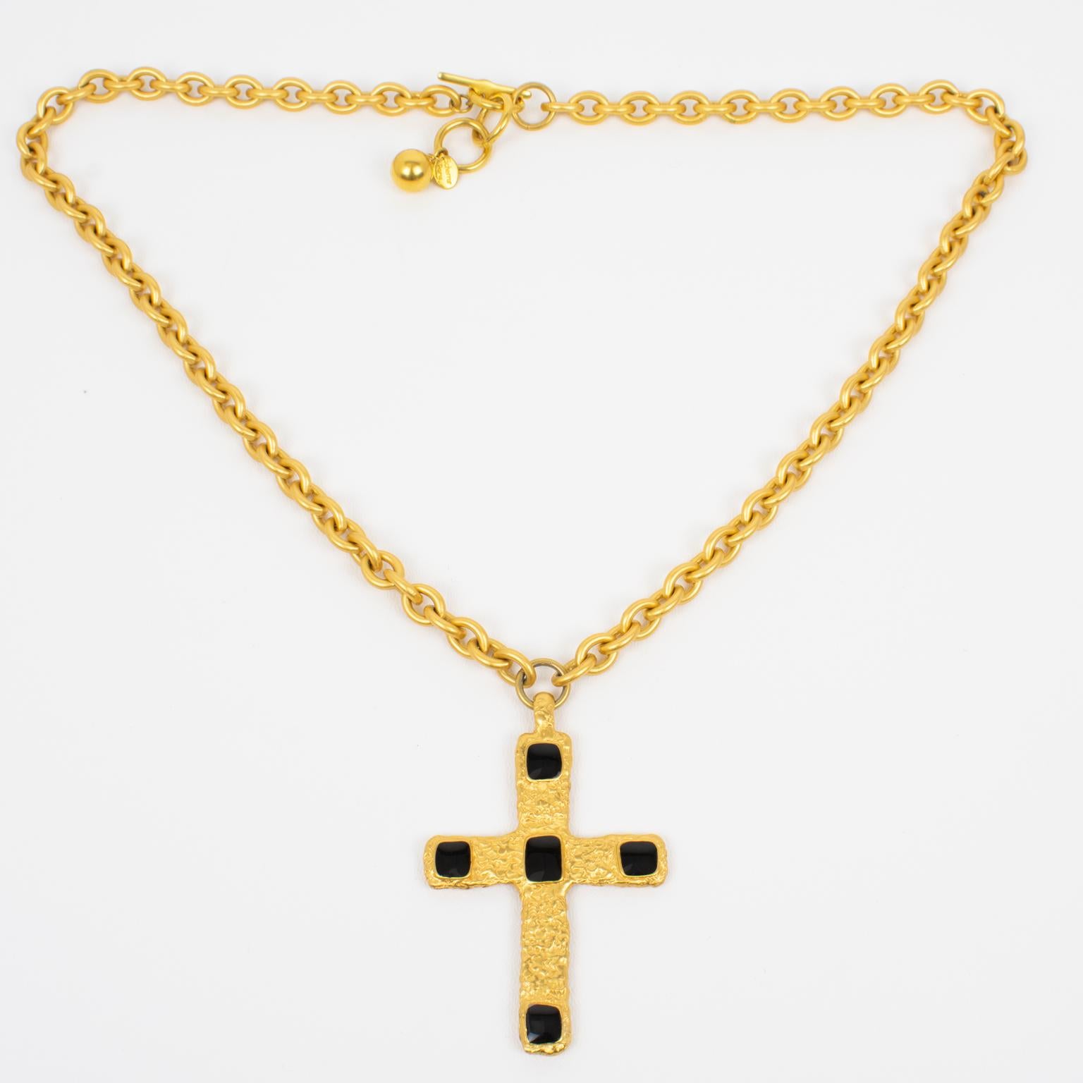 Jean Louis Scherrer Paris Gilded Metal and Black Enamel Cross Pendant Necklace In Excellent Condition For Sale In Atlanta, GA