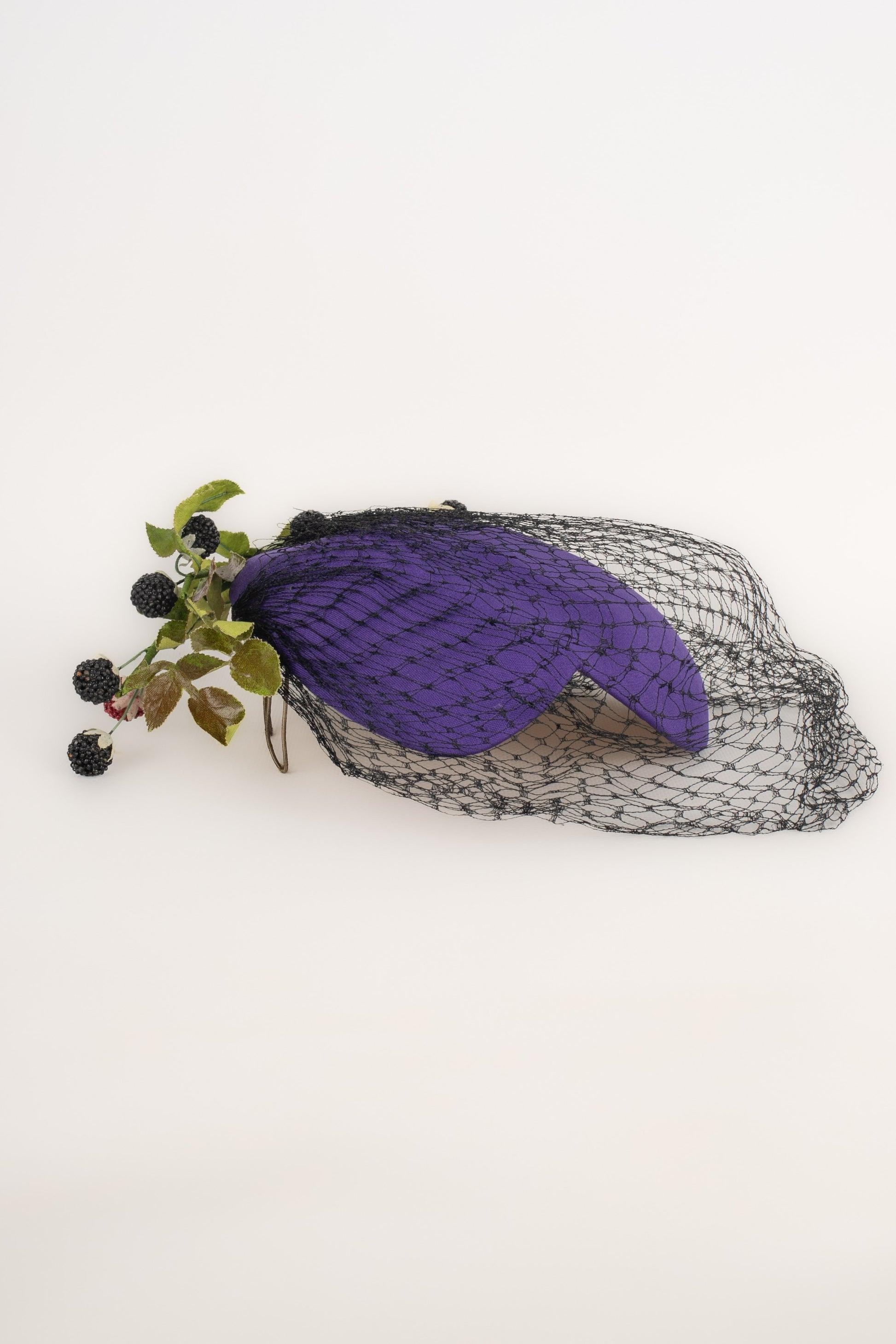 Marrone Cappello con fascinatore in seta viola Jean-Louis Scherrer in vendita