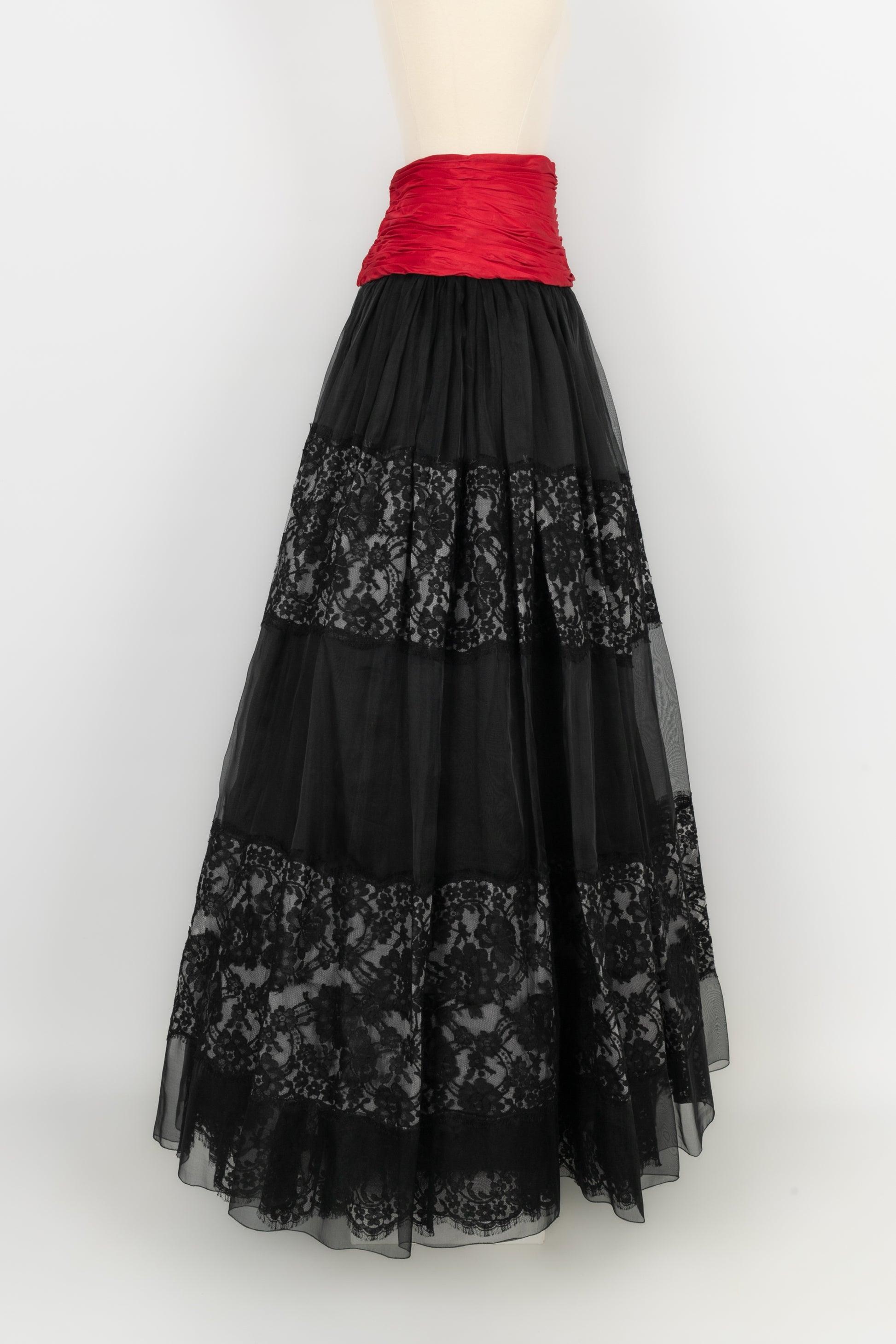 Jean-louis Scherrer Silk, Lace and Taffeta Maxi Skirt Haute Couture In Excellent Condition For Sale In SAINT-OUEN-SUR-SEINE, FR