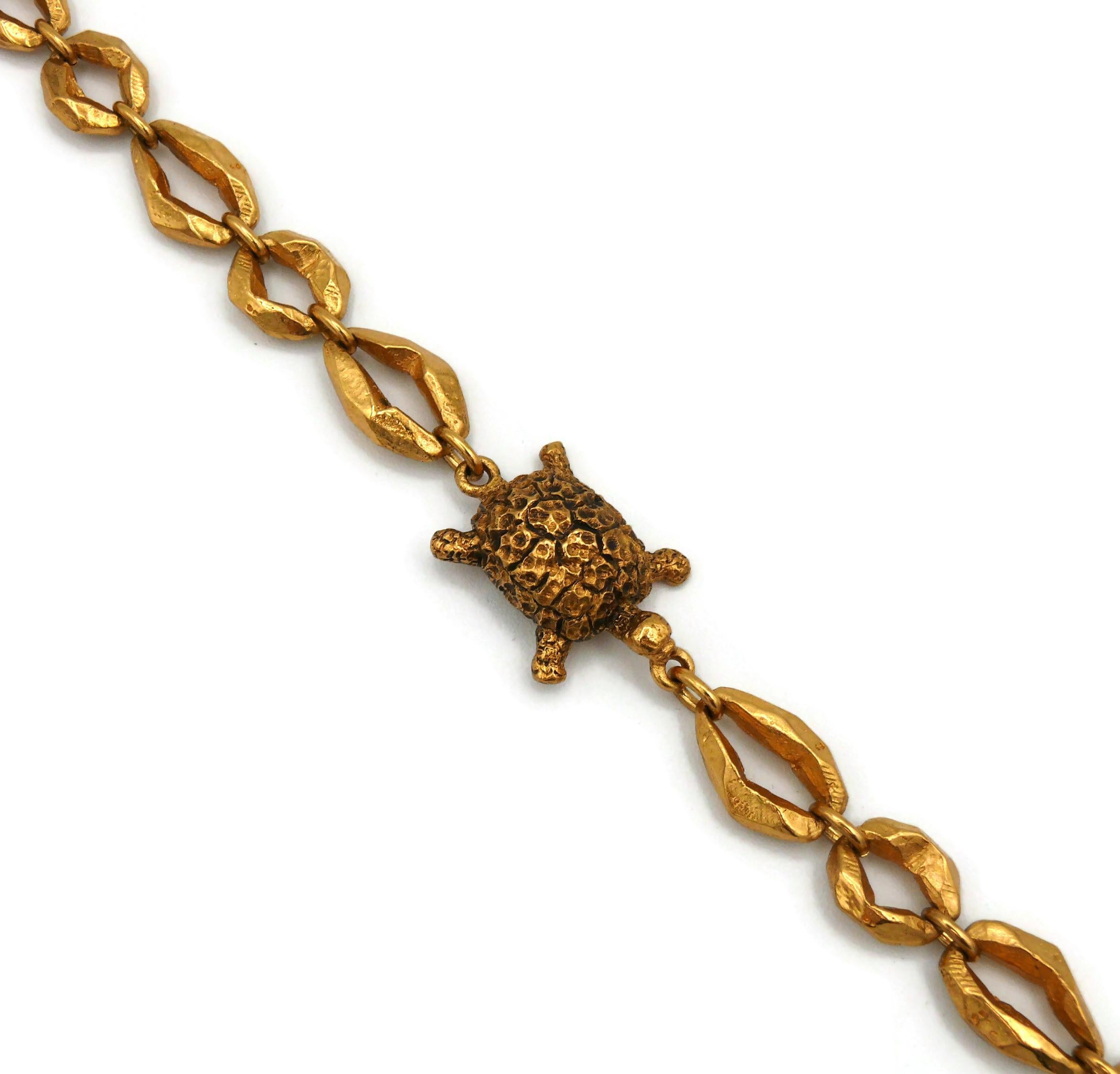 JEAN LOUIS SCHERRER Vintage Antiqued Gold Tone Insects & Turtle Sautoir Necklace For Sale 4