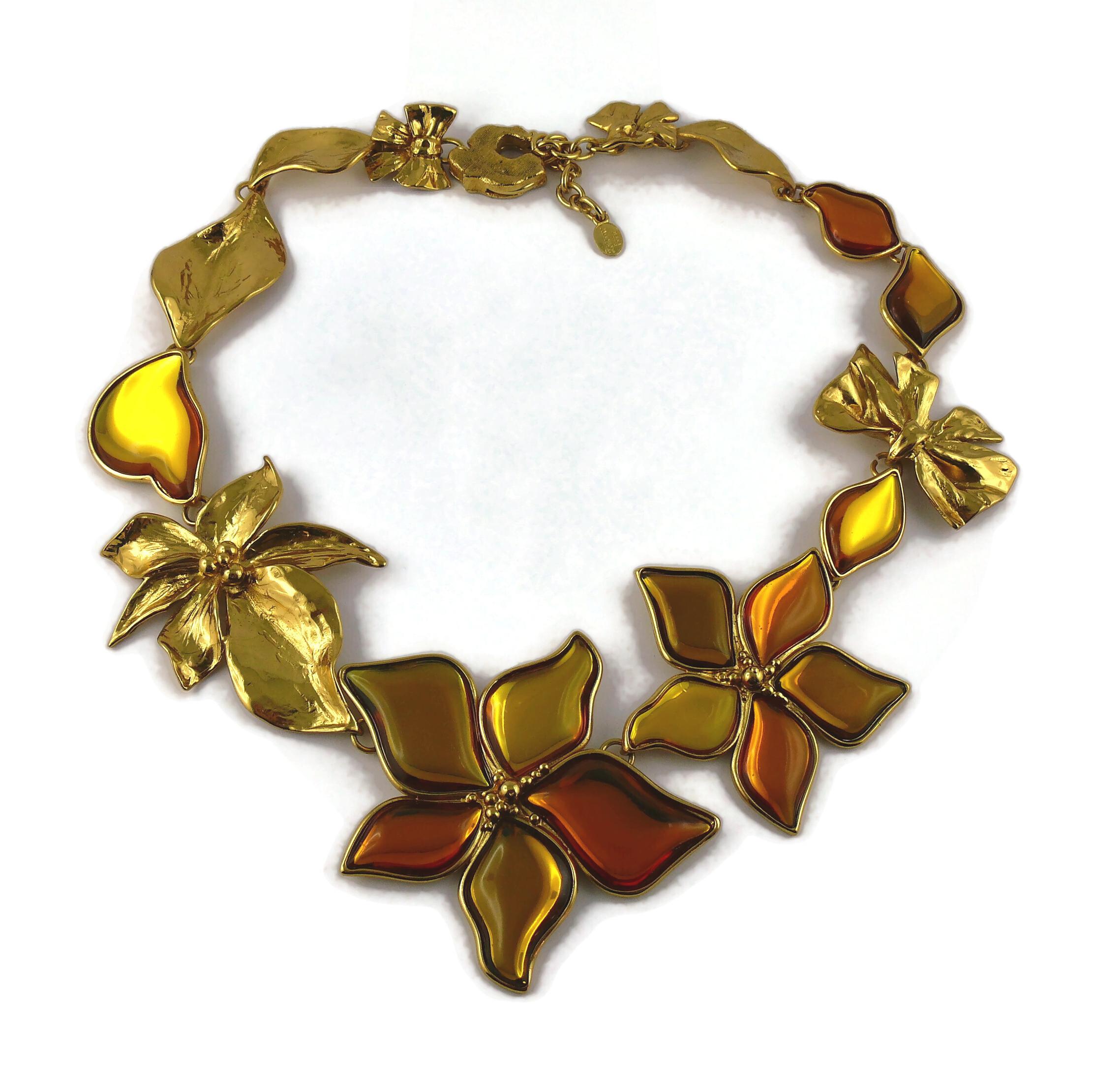 floral necklaces