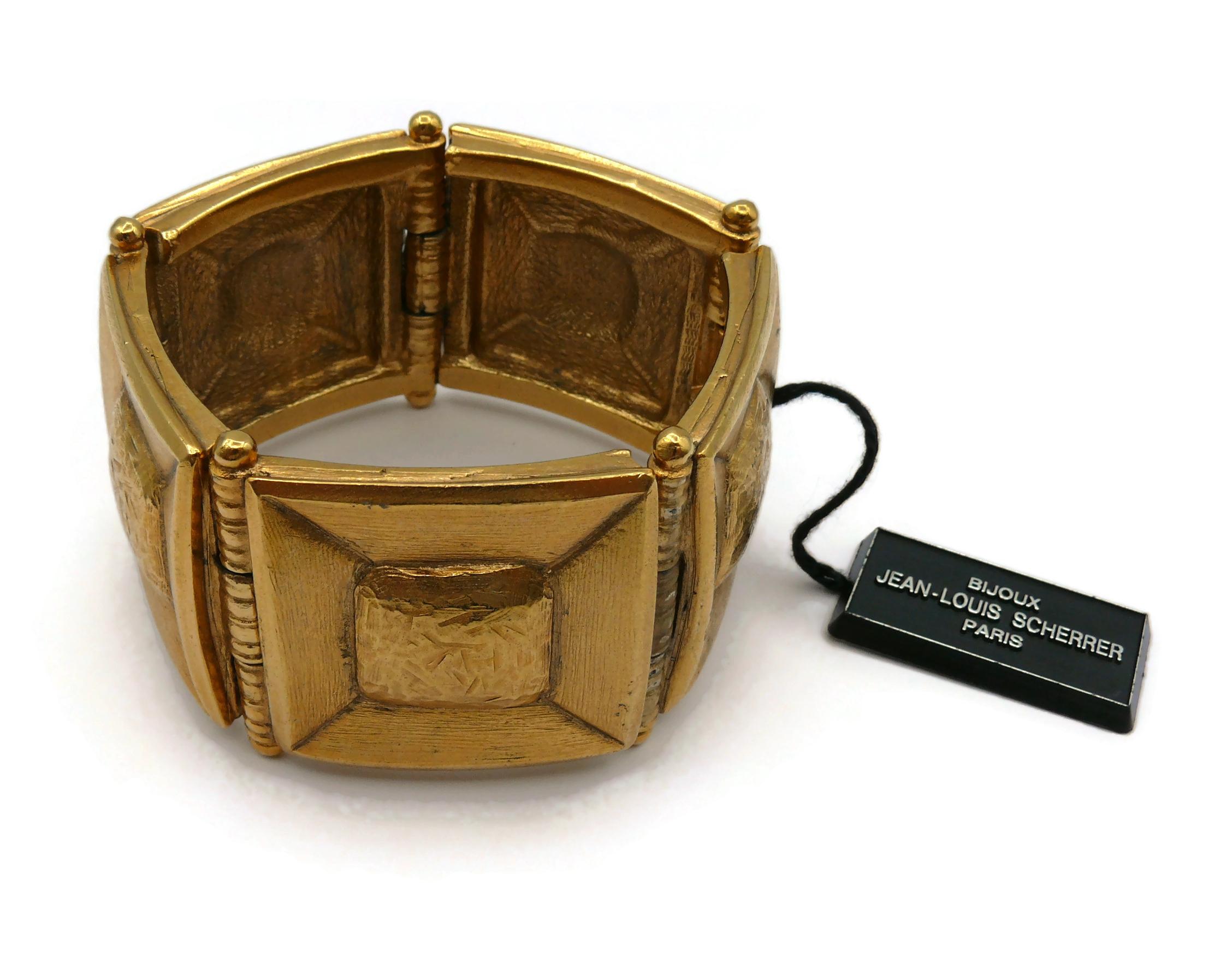 JEAN LOUIS SCHERRER Vintage Gold Tone Bracelet In Good Condition For Sale In Nice, FR