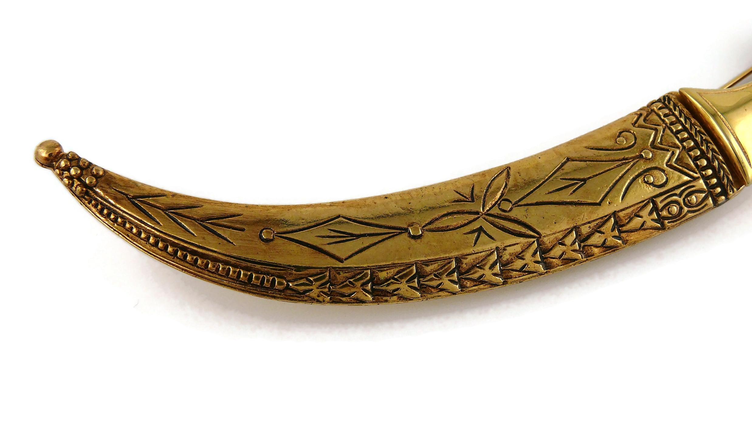 Jean Louis Scherrer Vintage Massive Oriental Saber Gold Toned Brooch In Good Condition For Sale In Nice, FR