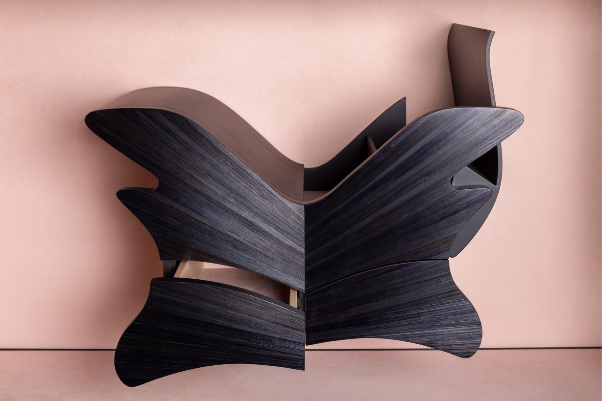 Jean-Luc Le Mounier, Papillon grande, alas negras, armario de dos puertas, Francia, 2021 en Excelente estado para la venta en New York, NY