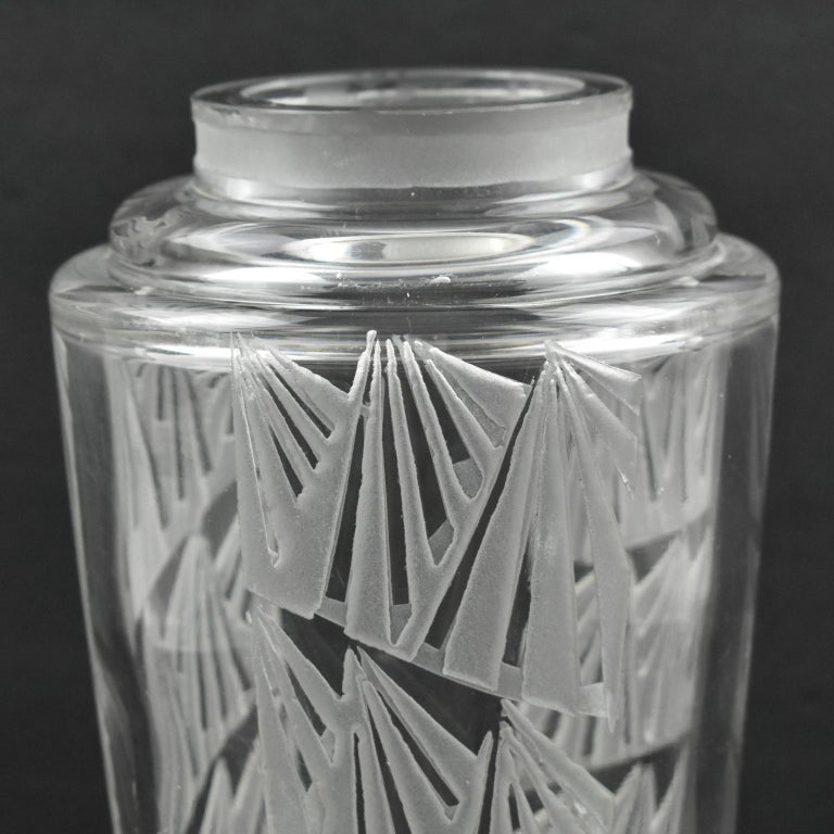 French Jean Luce 1930s Art Deco Geometric Etched Glass Vase For Sale