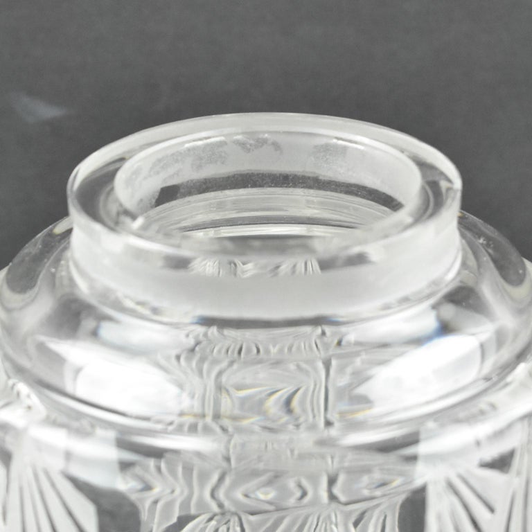 Jean Luce 1930s Art Deco Geometric Etched Glass Vase For Sale 3