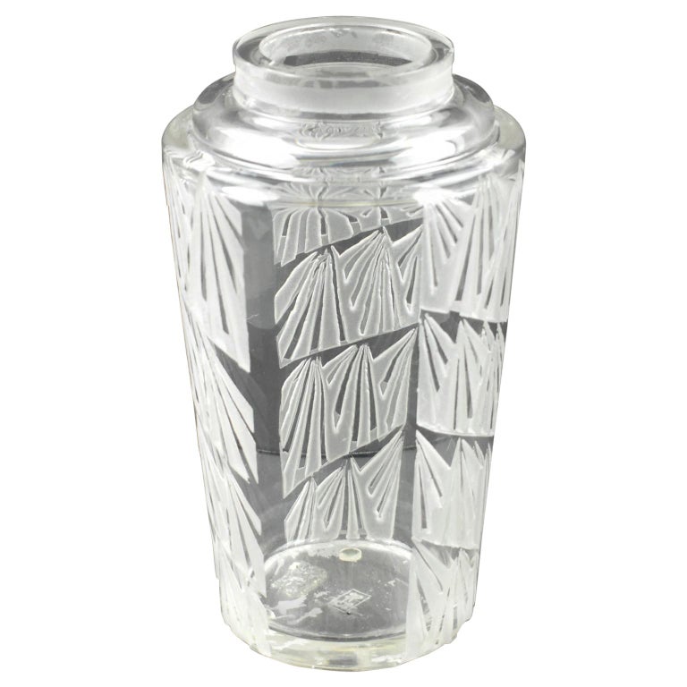 Jean Luce 1930s Art Deco Geometric Etched Glass Vase For Sale