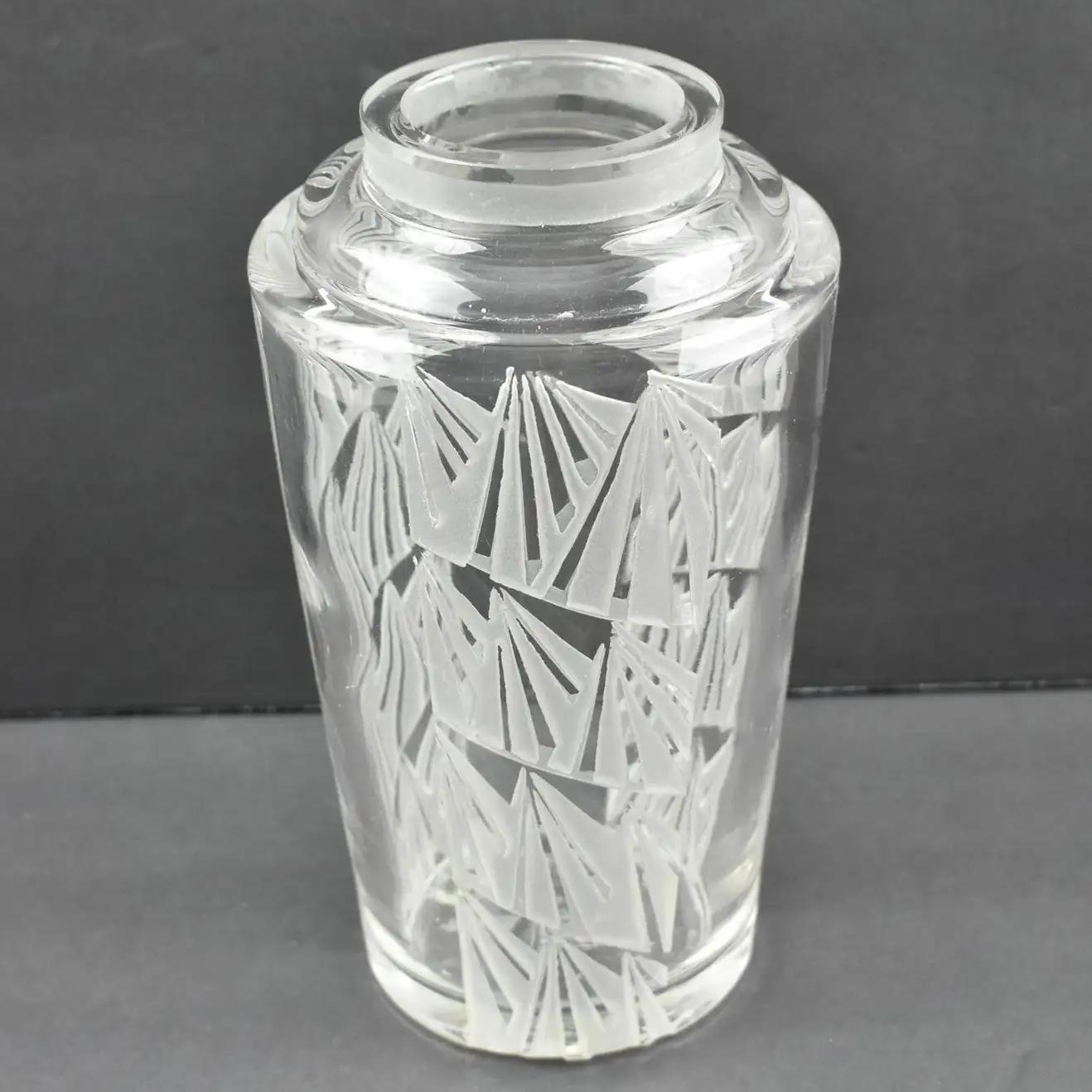 Jean Luce Art Deco Geometric Etched Glass Vase, 1930s For Sale 2