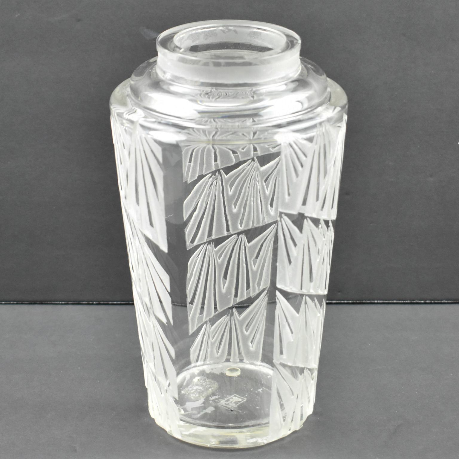 Jean Luce Art Deco Geometric Etched Glass Vase, France 1930s For Sale 5