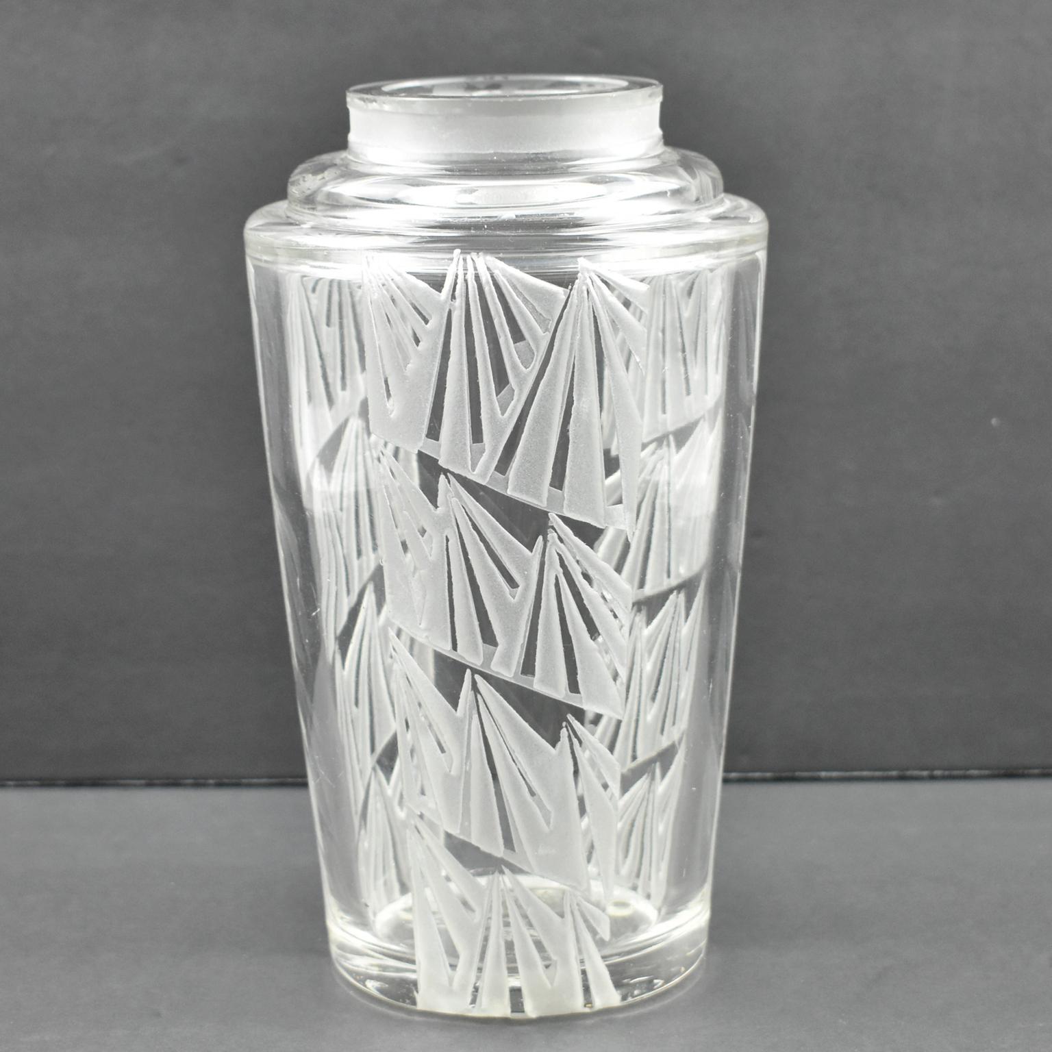 Vaso in vetro artistico geometrico Jean Luce Art Deco in vendita 2