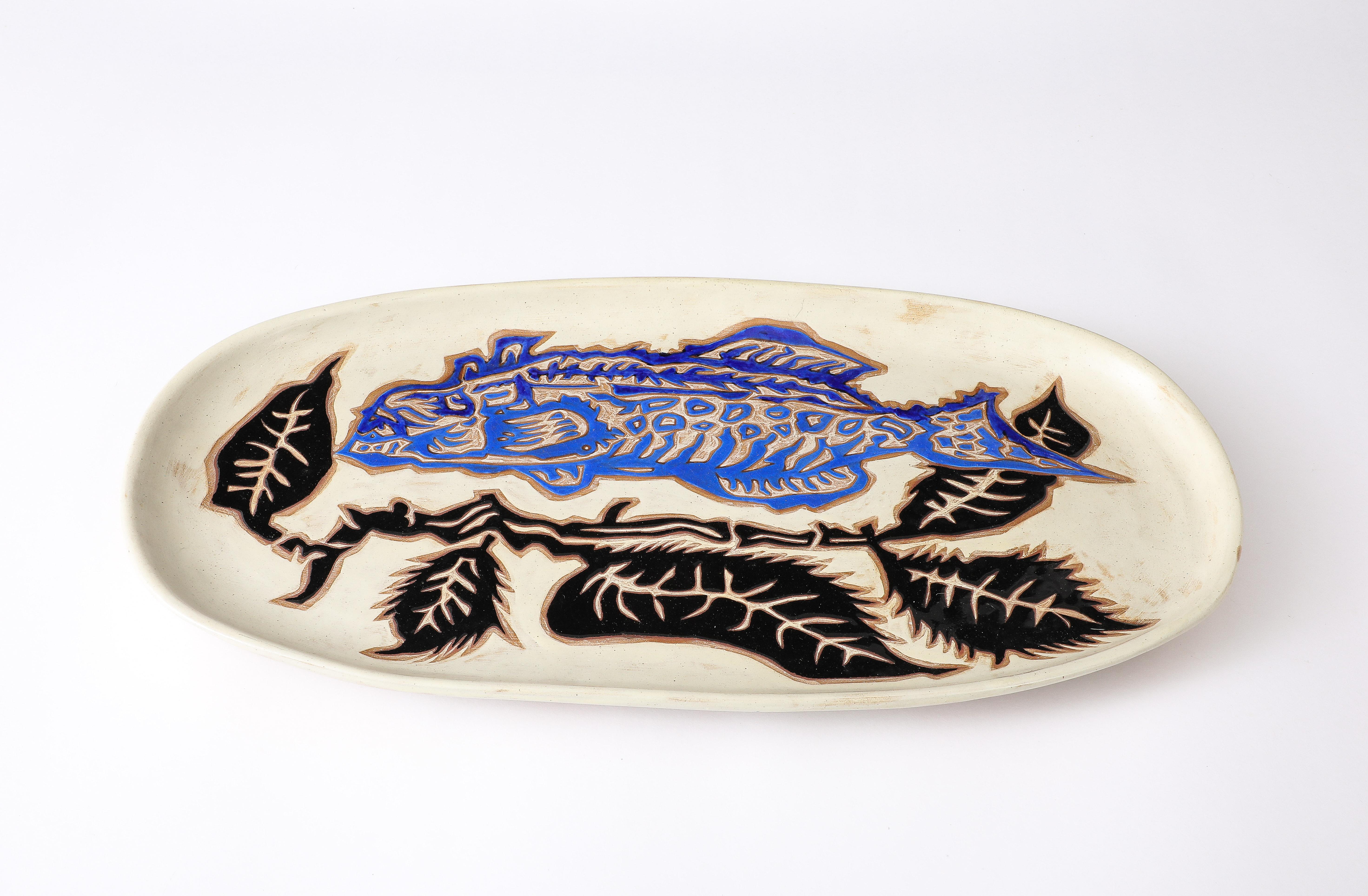 Exceptional & Large Lurçat Charger for Sant Vicens with Rascasse and leaves motif, numbered 39/50. Produced after one of the artist's drawings by the San Vicens ceramic studios in Perpignan, France. 