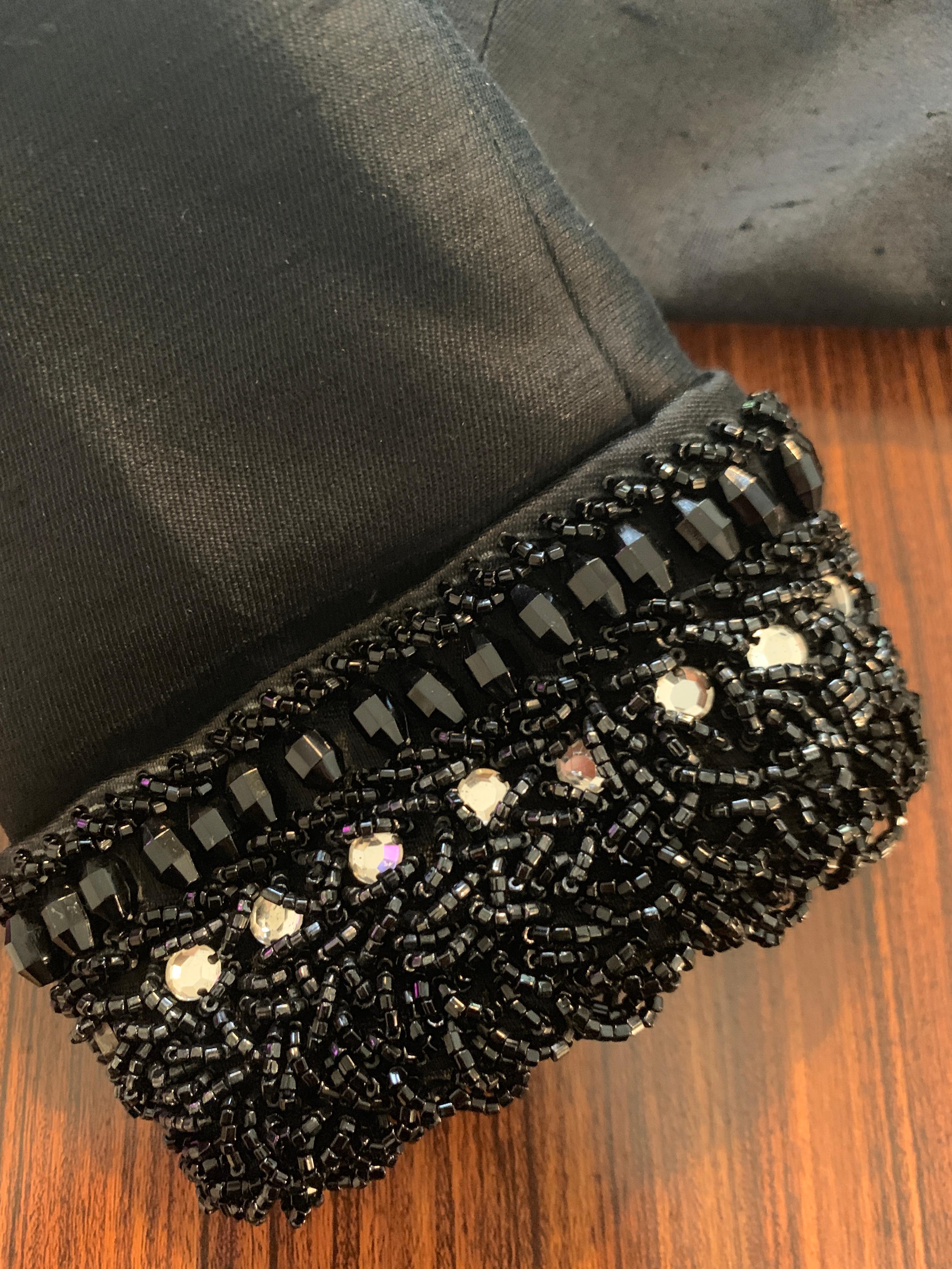Jean Lutece Años 60 Vestido Abrigo Adornado de Seda Negra con Cuentas Vintage en venta 1