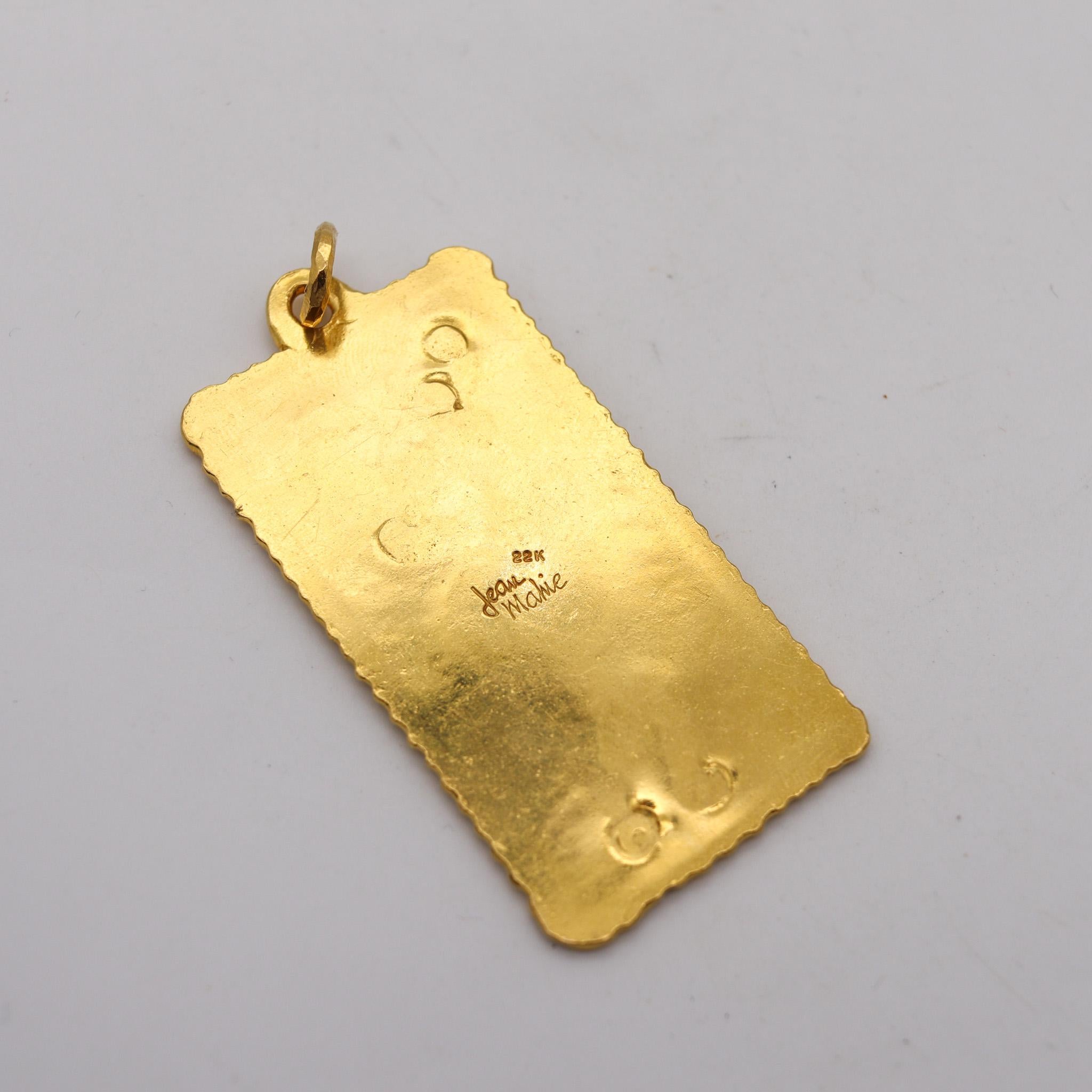 Jean Mahie 1970 Paris Rare Sculptural Figurative Pendant Solid 22Kt Yellow Gold In Excellent Condition In Miami, FL