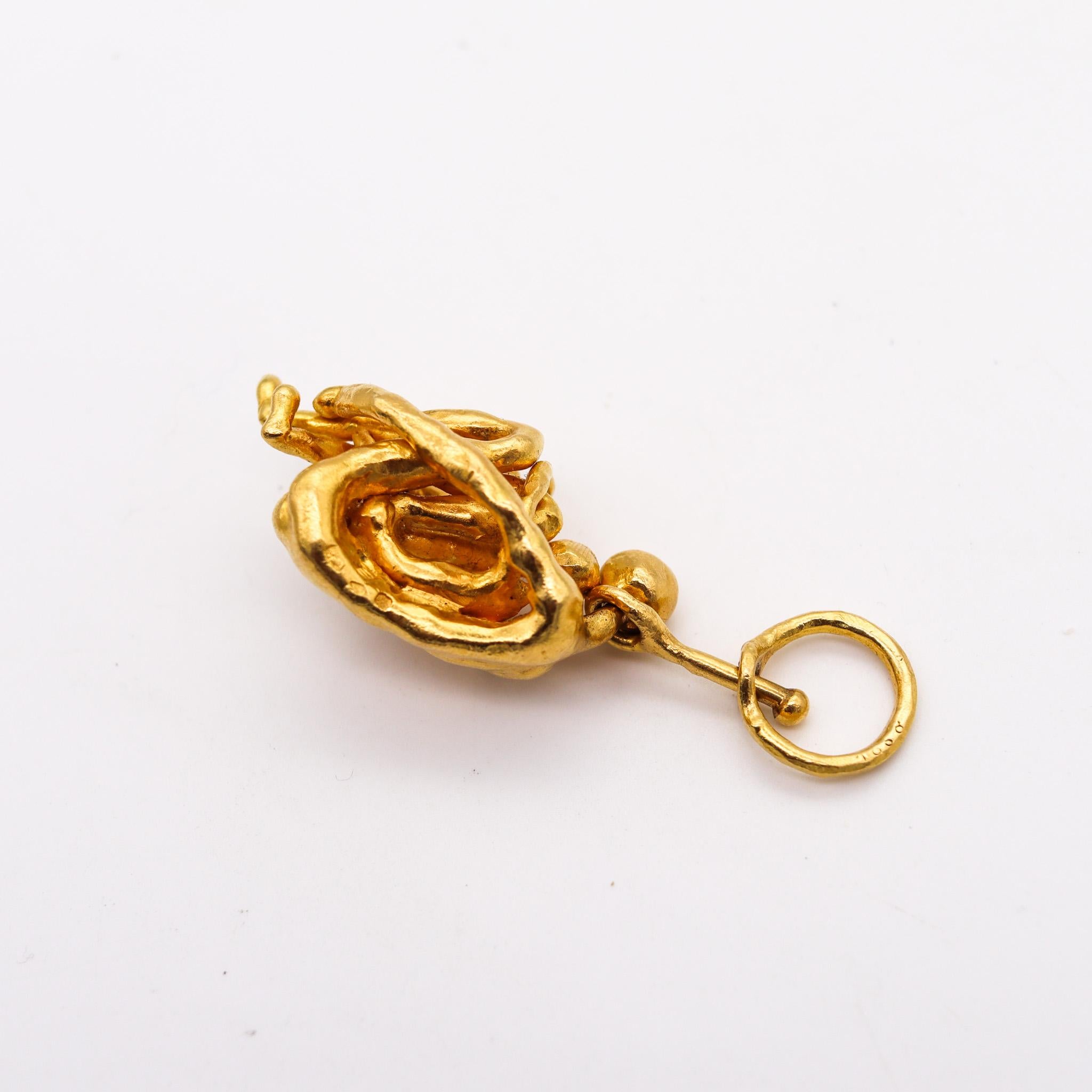 Jean Mahie 1970 Paris Rare Vintage Sculptural Maternity Pendant in 22kt Gold In Excellent Condition In Miami, FL