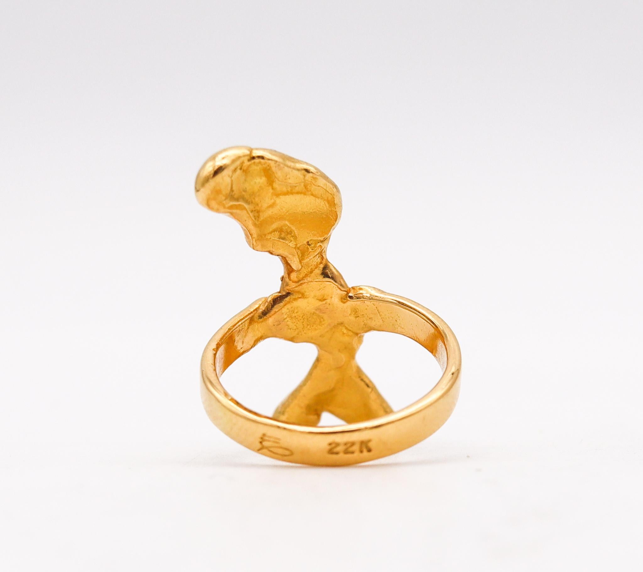 Jean Mahie 1970 Paris Sculptural Abstract Ring in Textured 22Kt Yellow Gold For Sale 1