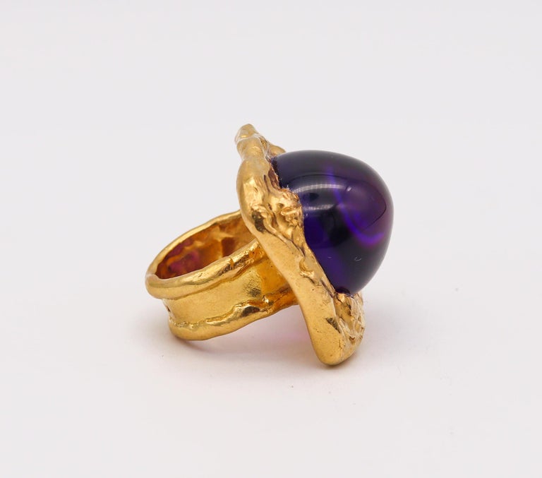Modernist Jean Mahie 1977 Paris Rare Sculptural Cocktail Ring in Solid 22Kt Yellow Gold For Sale
