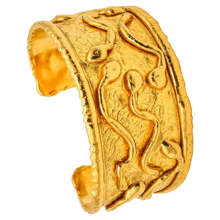 Jean Mahie cuff bracelet in solid 22k gold, 1978