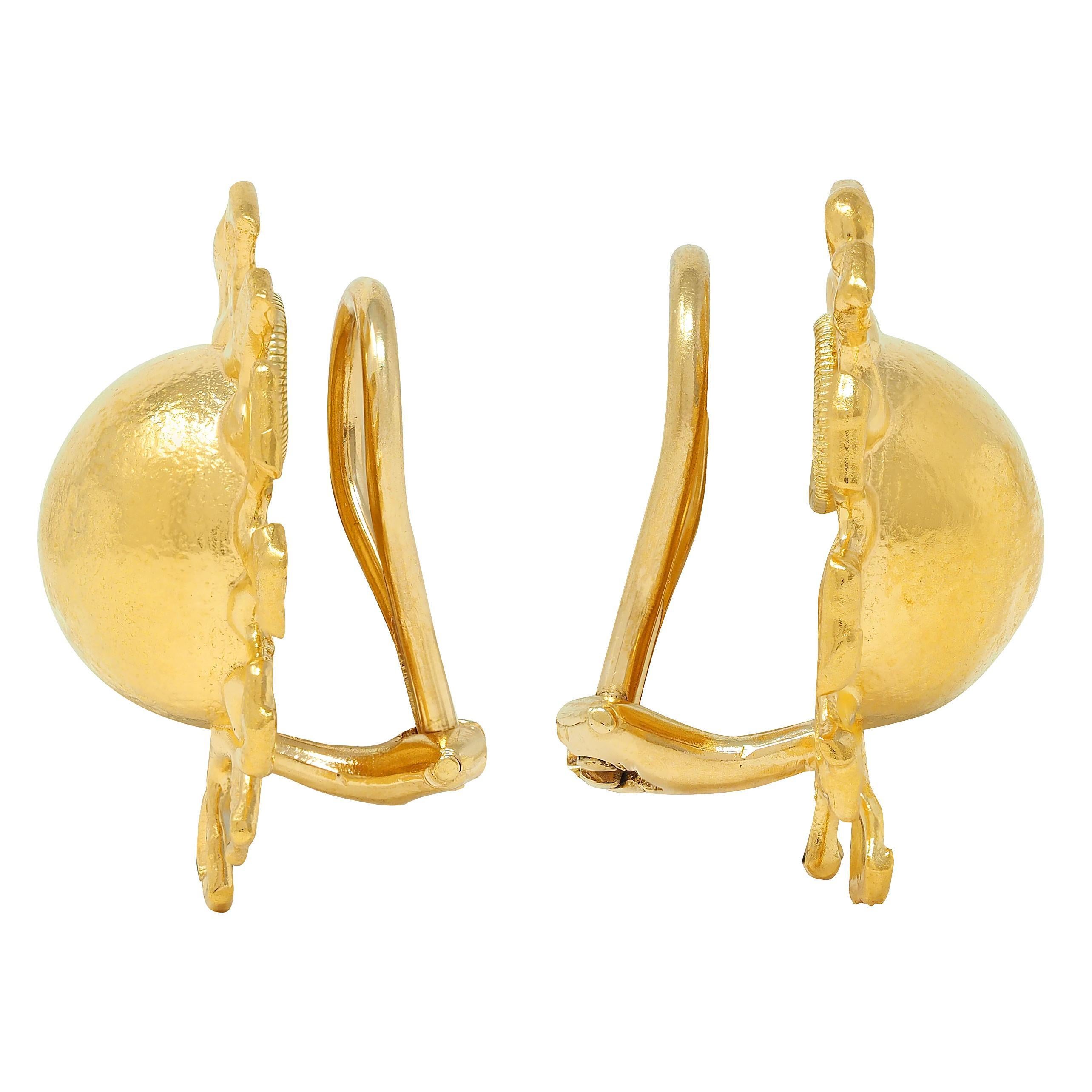 Jean Mahie, boucles d'oreilles en forme de dôme en or jaune 22 carats, années 1990 Excellent état - En vente à Philadelphia, PA